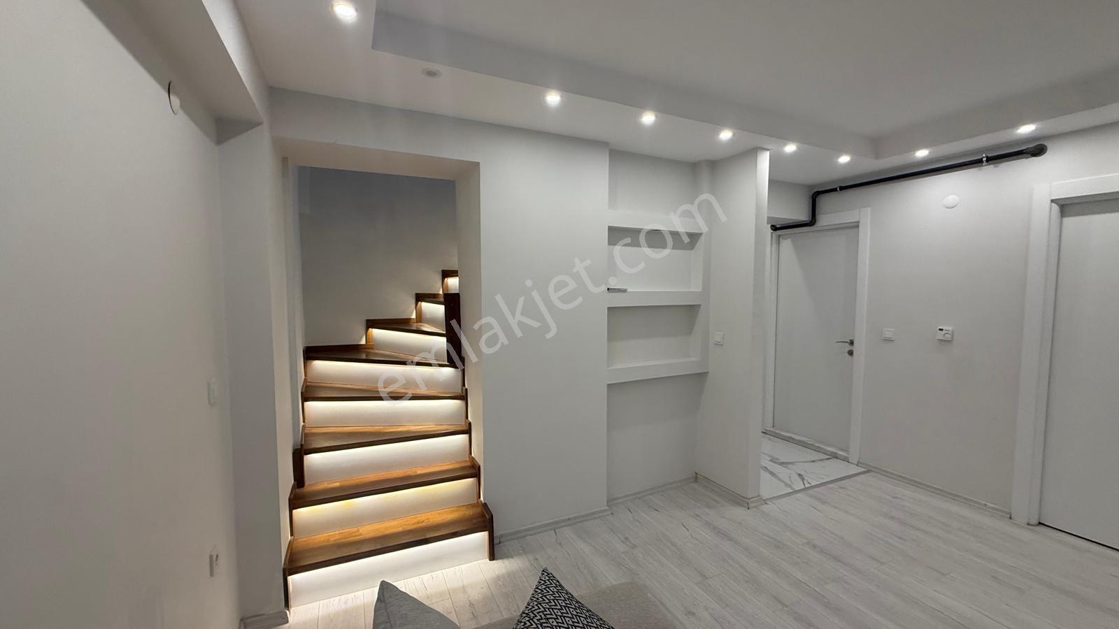Erzden Karşıyakanın Kalbinde Ful Eşyalı Deniz Manzaralı Dublex - Görsel 15