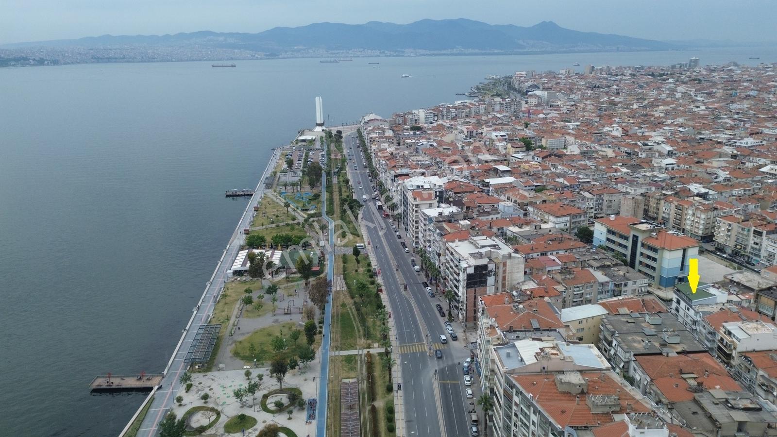 Erzden Karşıyakanın Kalbinde Ful Eşyalı Deniz Manzaralı Dublex