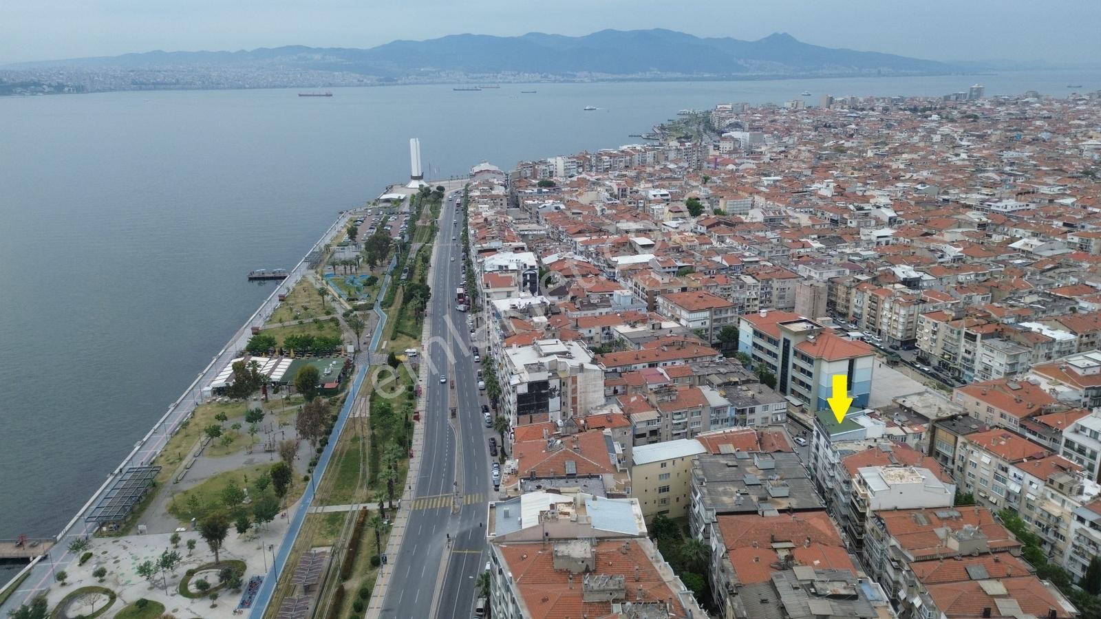 Erzden Karşıyakanın Kalbinde Ful Eşyalı Deniz Manzaralı Dublex - Görsel 16