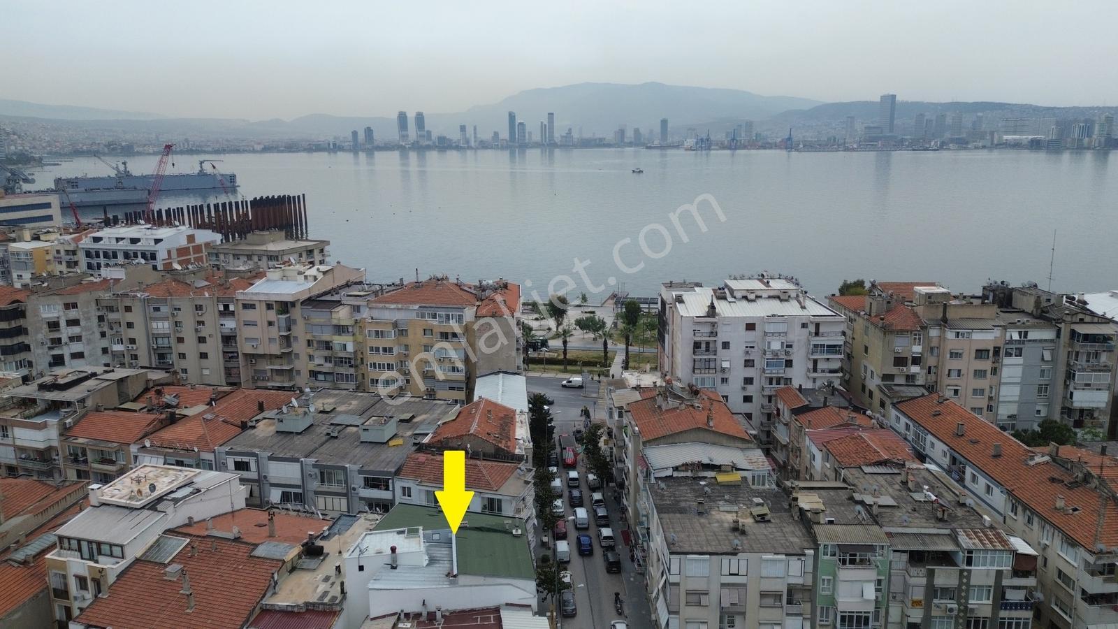 Erzden Karşıyakanın Kalbinde Ful Eşyalı Deniz Manzaralı Dublex - Görsel 12