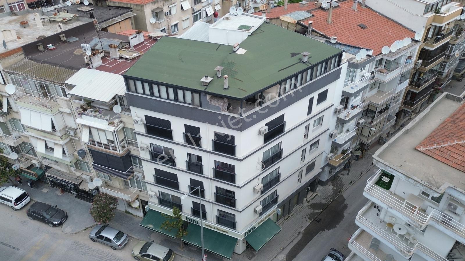 Erzden Karşıyakanın Kalbinde Ful Eşyalı Deniz Manzaralı Dublex - Görsel 13