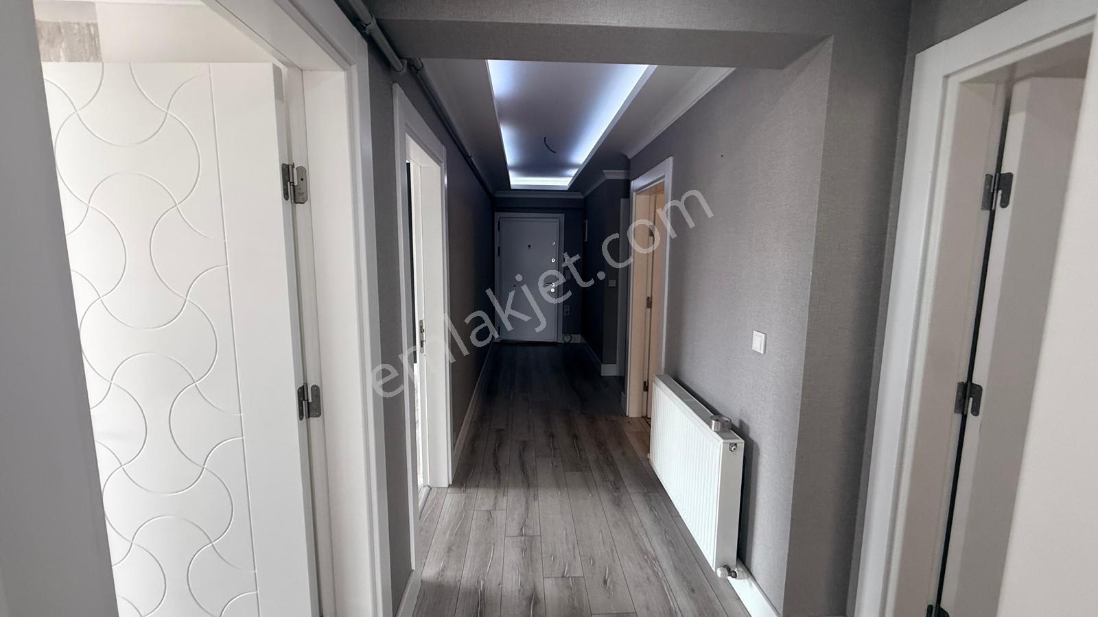 Erzden Kemalpaşa'da Park Cepheli Şık Kiralık 145 M² 3+1 Daire - Görsel 16