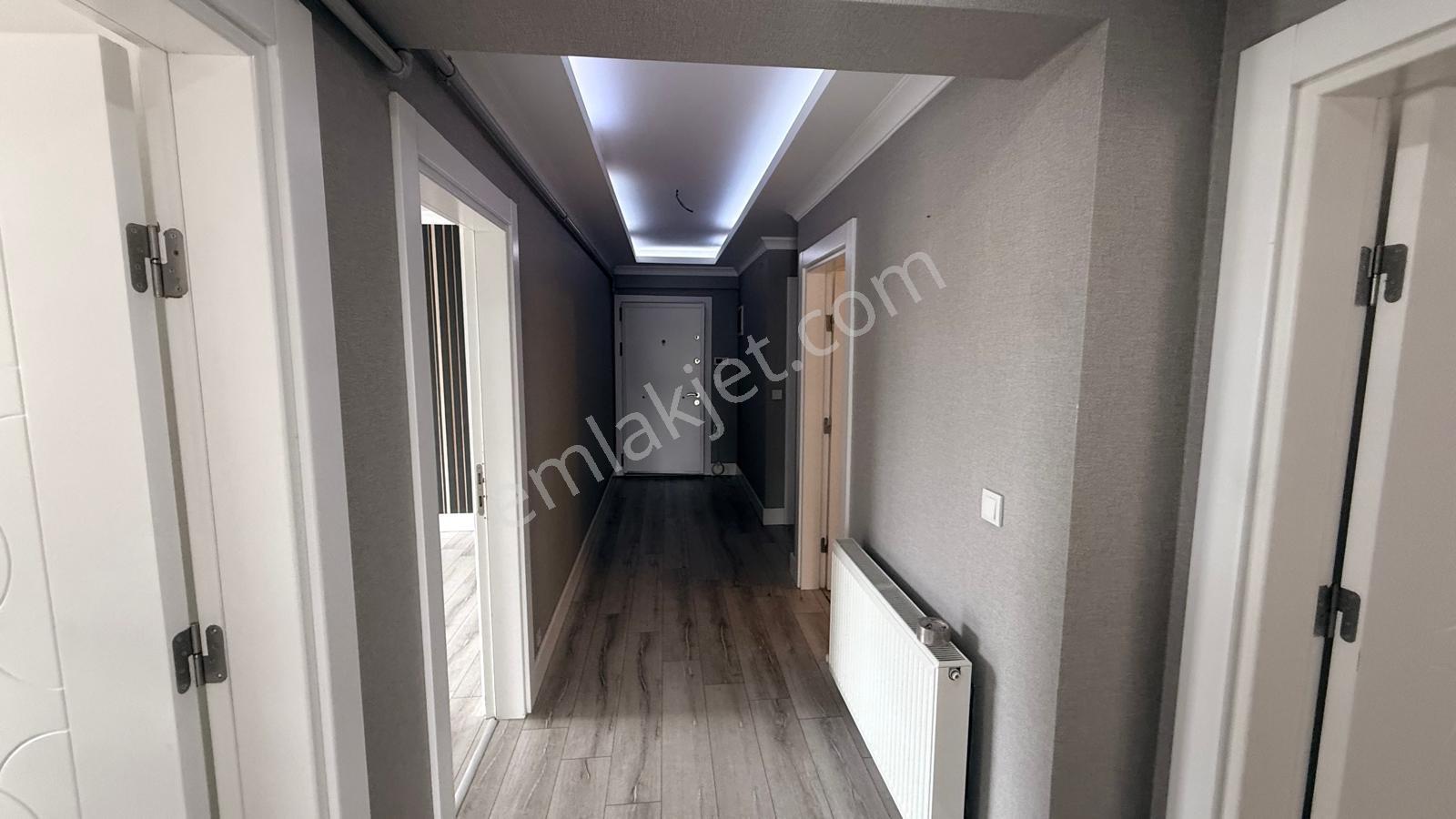 Erzden Kemalpaşa'da Park Cepheli Şık Kiralık 145 M² 3+1 Daire - Görsel 5