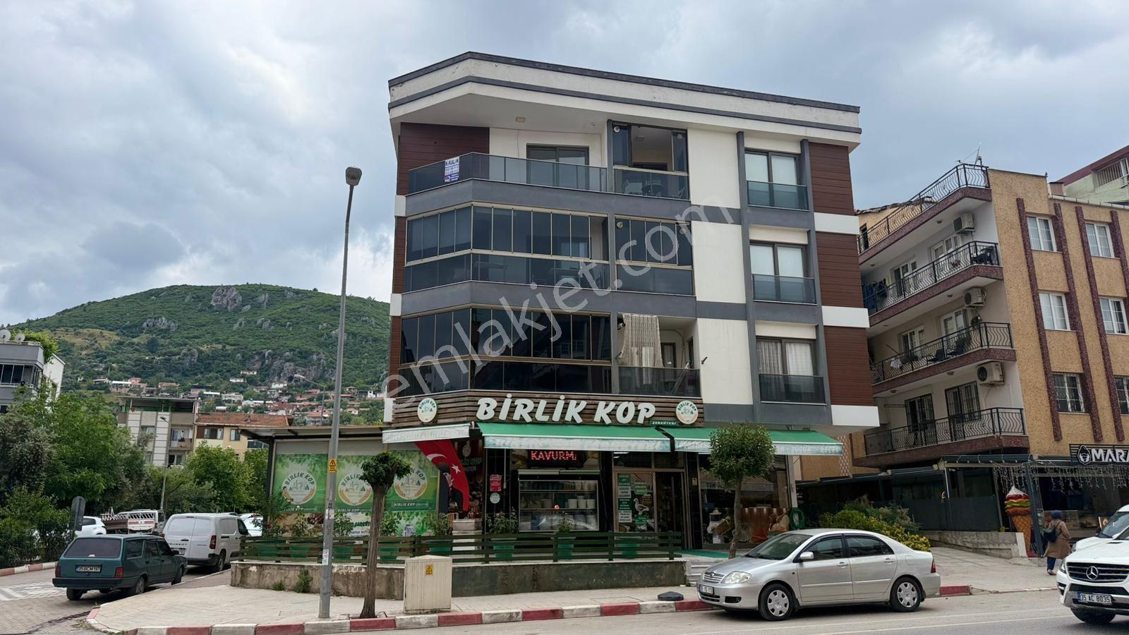 Erz'den Kemalpaşa Çevre Yolu Cepheli Asansörlü Kiralık 2+1 Daire - Görsel 12