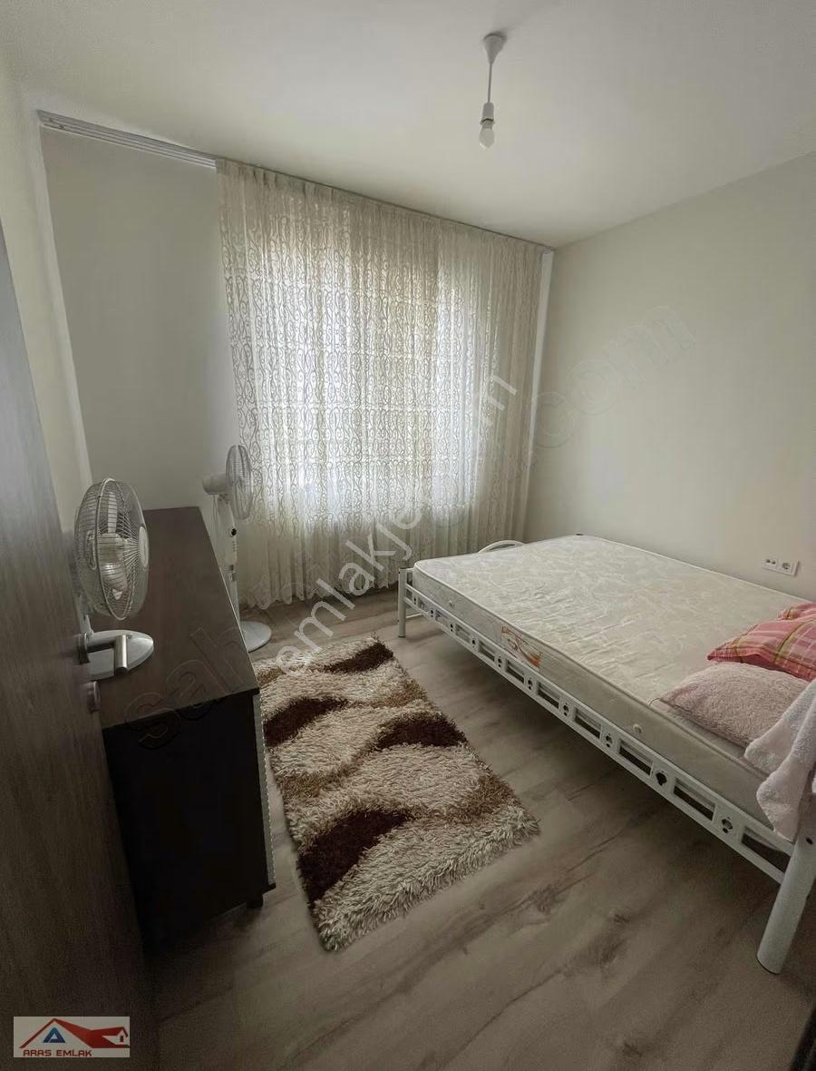 Tokide Site İçinde Ara Katta Geniş Ferah Kaçmaz Daire - Görsel 13
