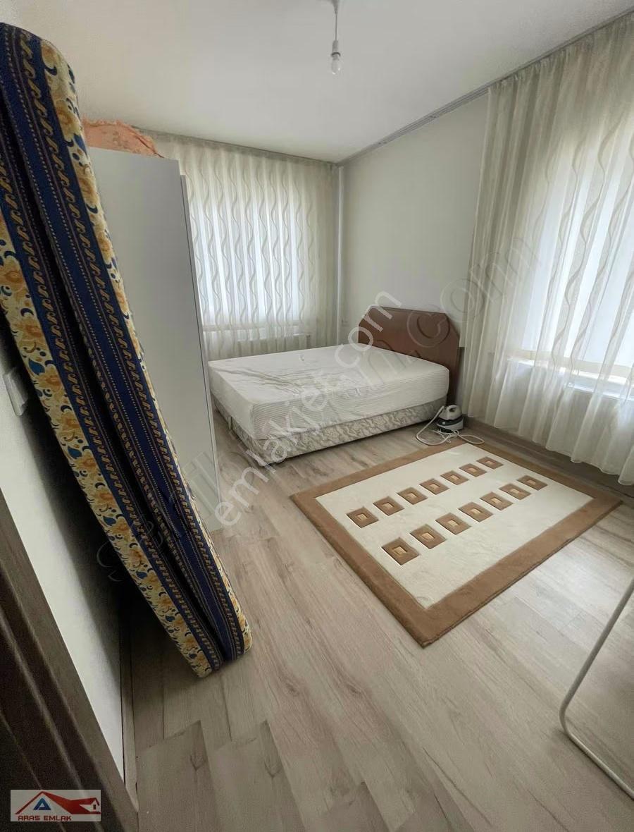 Tokide Site İçinde Ara Katta Geniş Ferah Kaçmaz Daire - Görsel 7