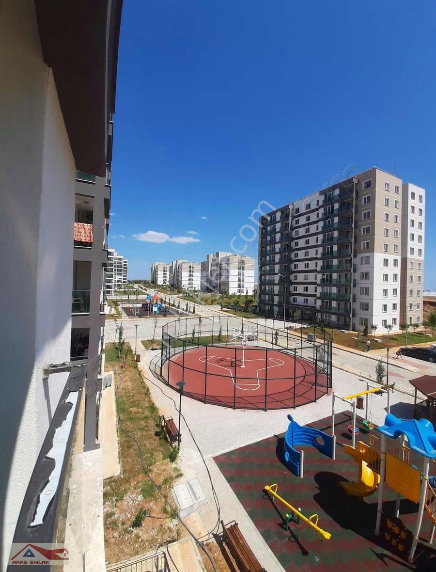 Tokide Site İçinde Ara Katta Geniş Ferah Kaçmaz Daire - Görsel 18