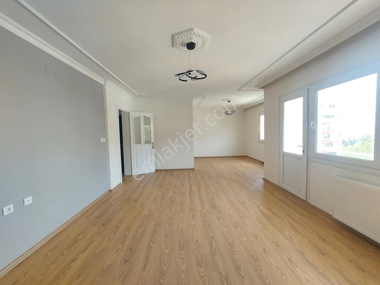 Karşıyaka Elit Sitesi Bakımlı 2+1 110m2 Büyük Kiralık Daire Kanı - Görsel 6