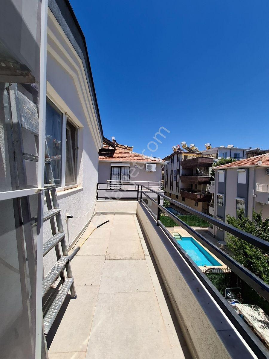 Altınkum Sahile 560 Metre Mesafede Satılık 4+1 Havuzlu Tripleks - Görsel 10