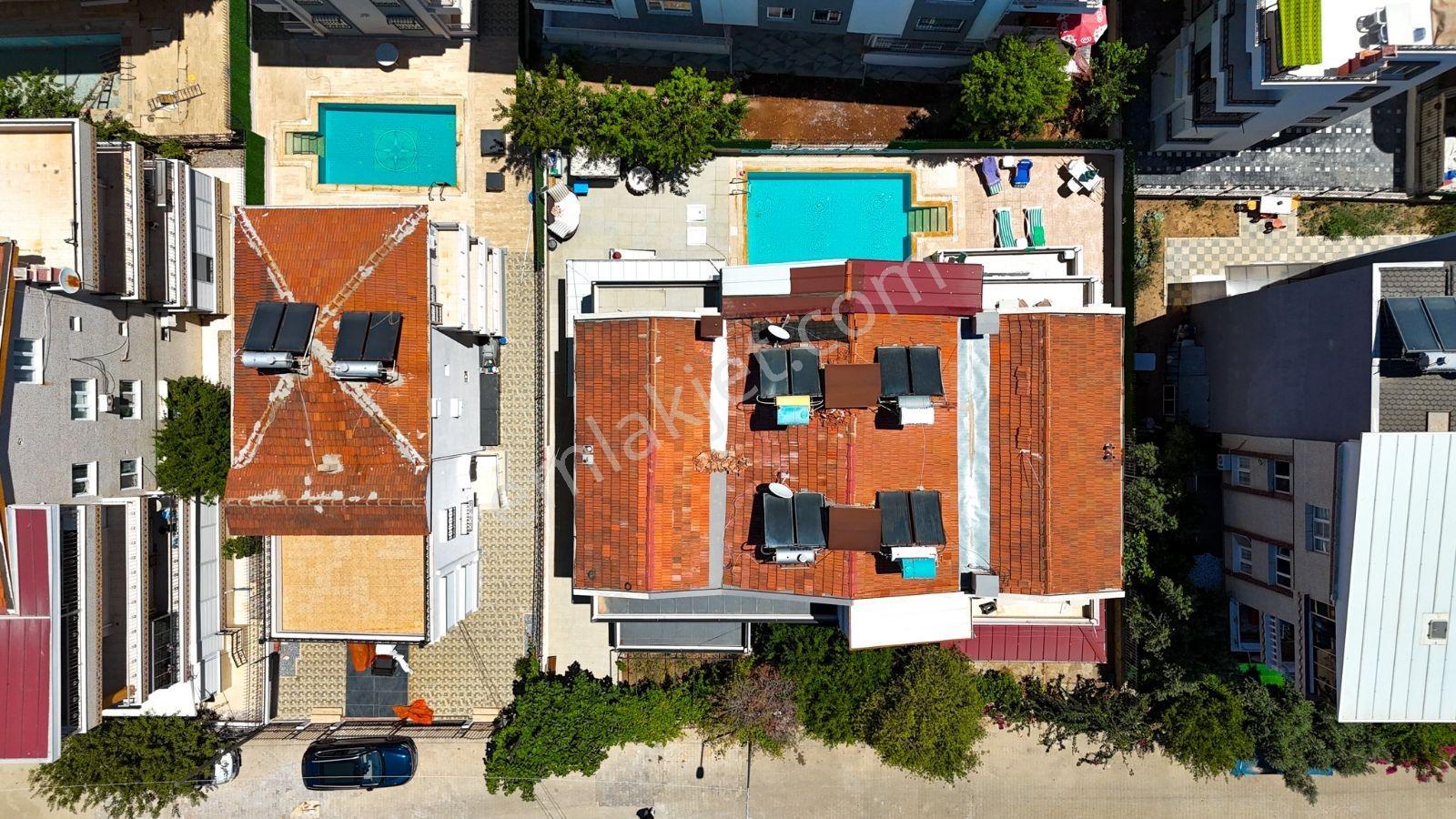 Altınkum Sahile 560 Metre Mesafede Satılık 4+1 Havuzlu Tripleks - Görsel 21
