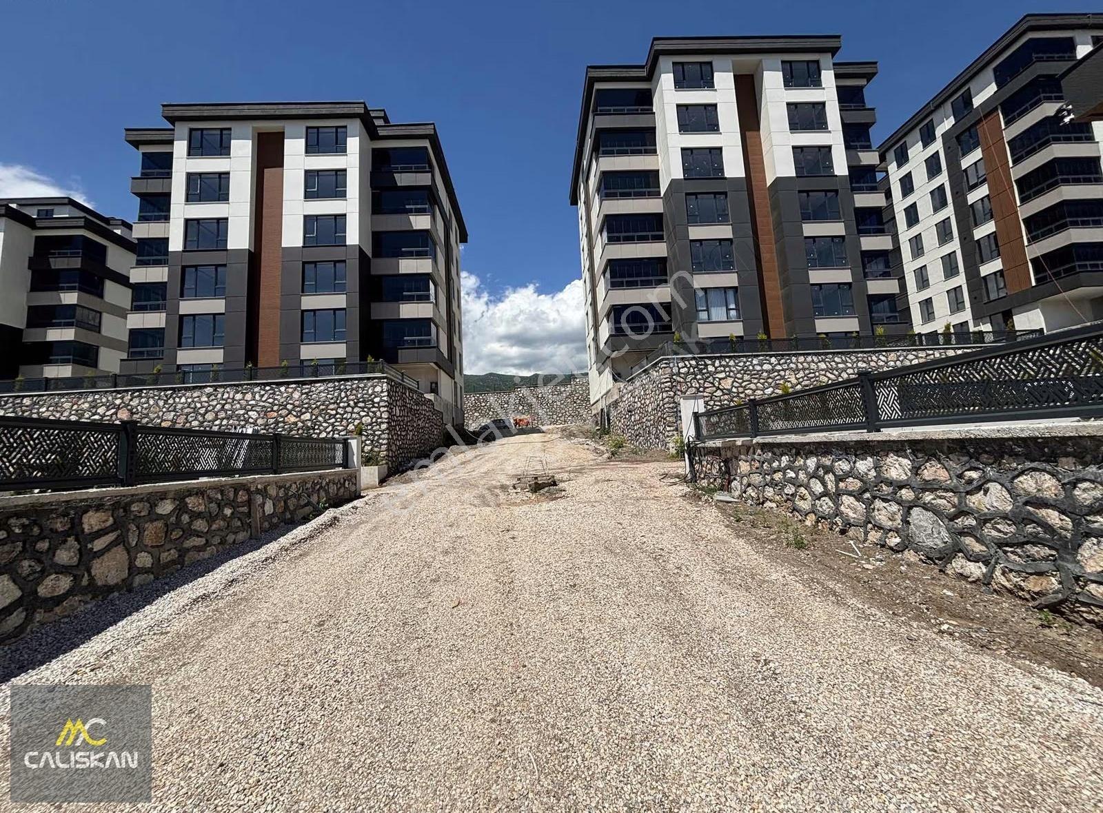 Güneşli Mahallesi Satılık 3+1 Lüks Konut