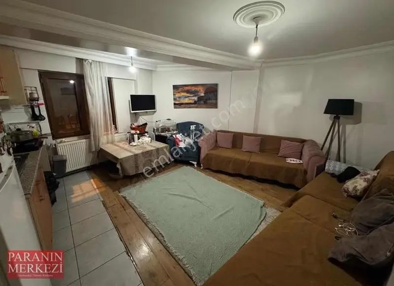 2+1 İskanlı Cadde Yanı 29.000 Tl Hazır Kiracılı Yüksek Giriş !!!