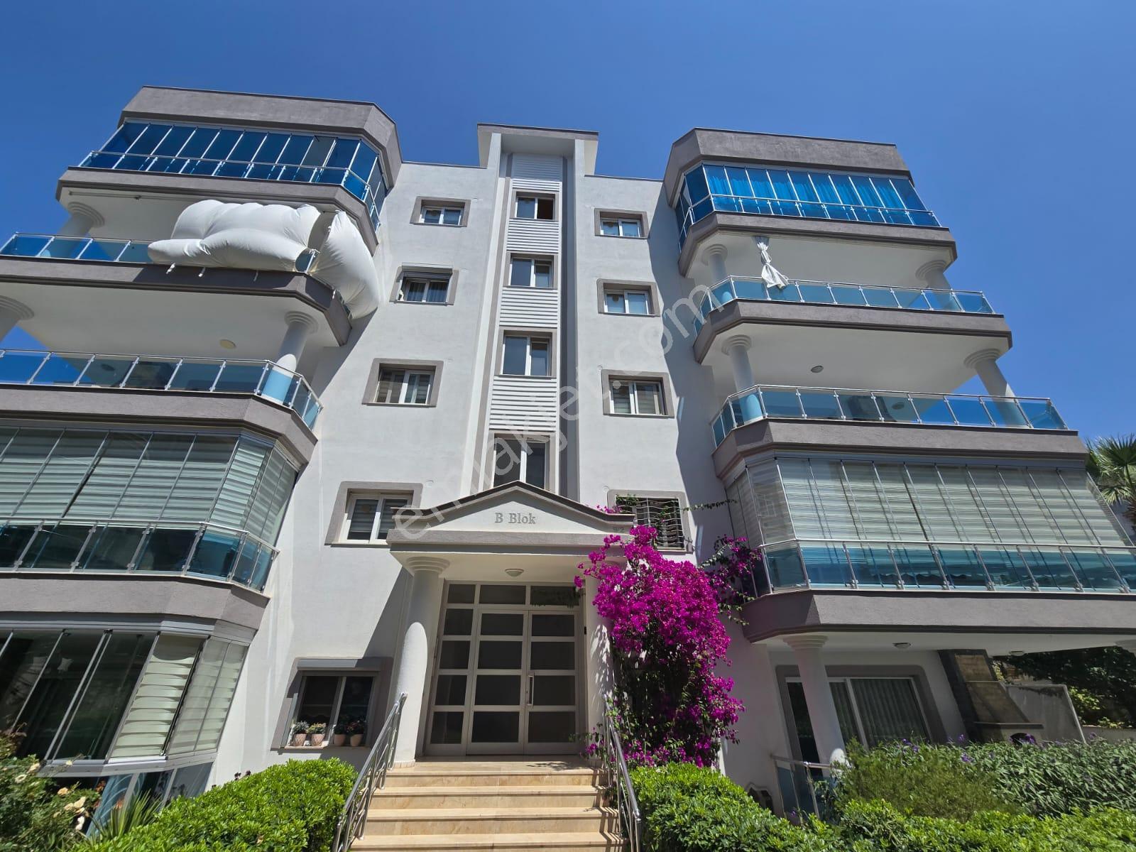 Kuşadası Ege Mahallesı 3+1 Kıralık Daıre