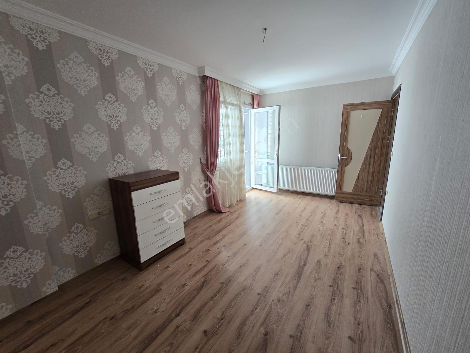 Kuşadası Ege Mahallesı 3+1 Kıralık Daıre - Görsel 13