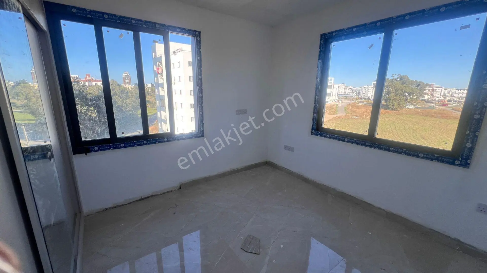 Gazimağusa Merkezde, City Mall Manzaralı Geniş 3+1 Daire! - Görsel 3
