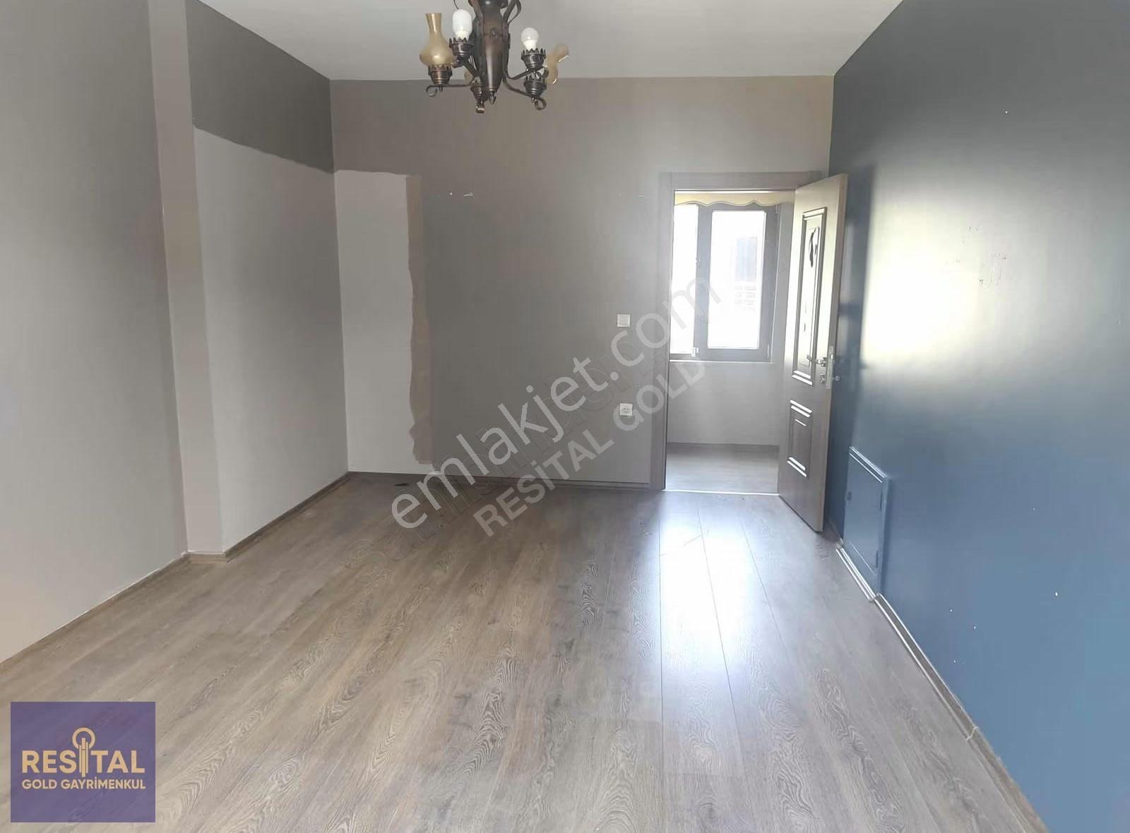 Çağrışanda Merkezi Konumda 6+1 Kiralık Villa - Görsel 17