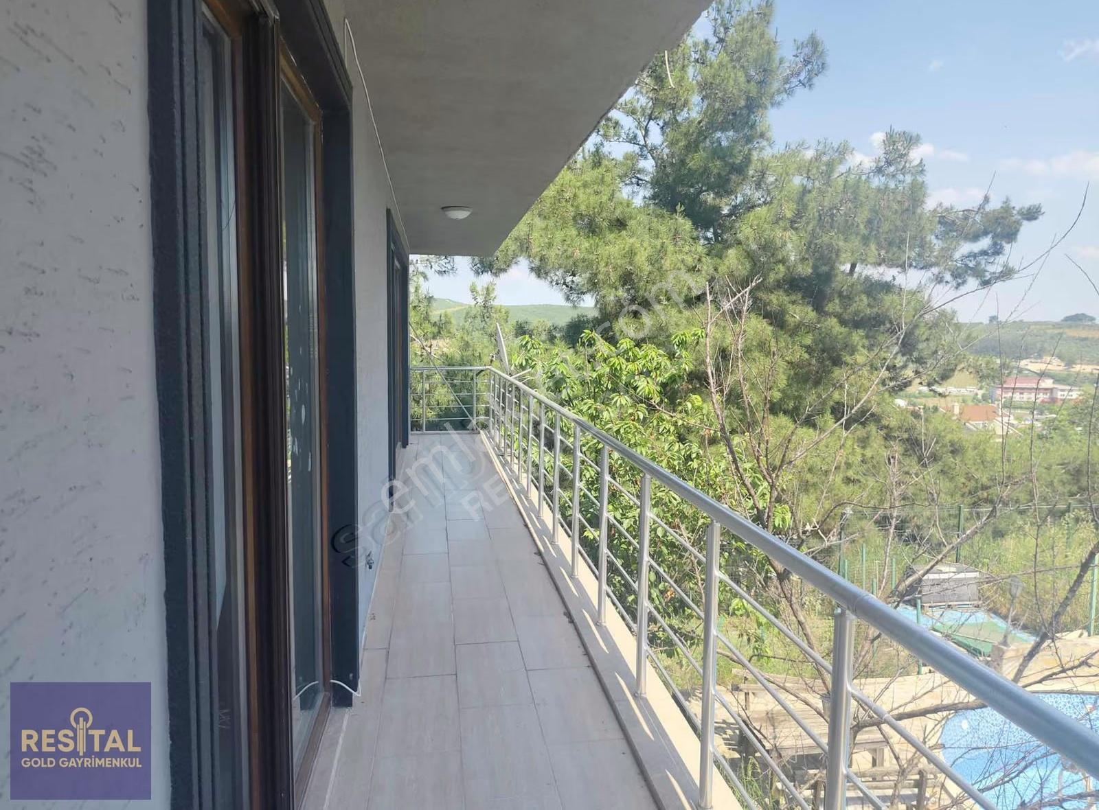 Çağrışanda Merkezi Konumda 6+1 Kiralık Villa - Görsel 26