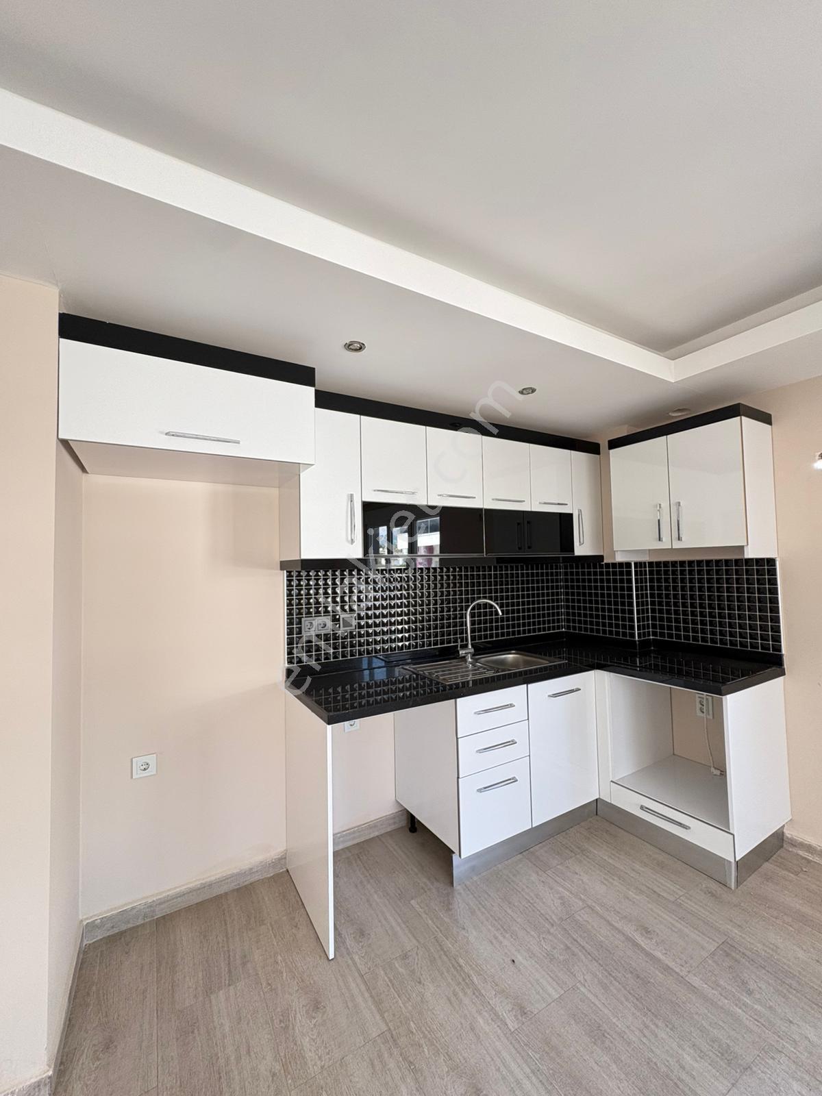 Kestelde Denize 200 Metre Myra Park 2 Res'te 1+1 Satılık Daire - Görsel 13