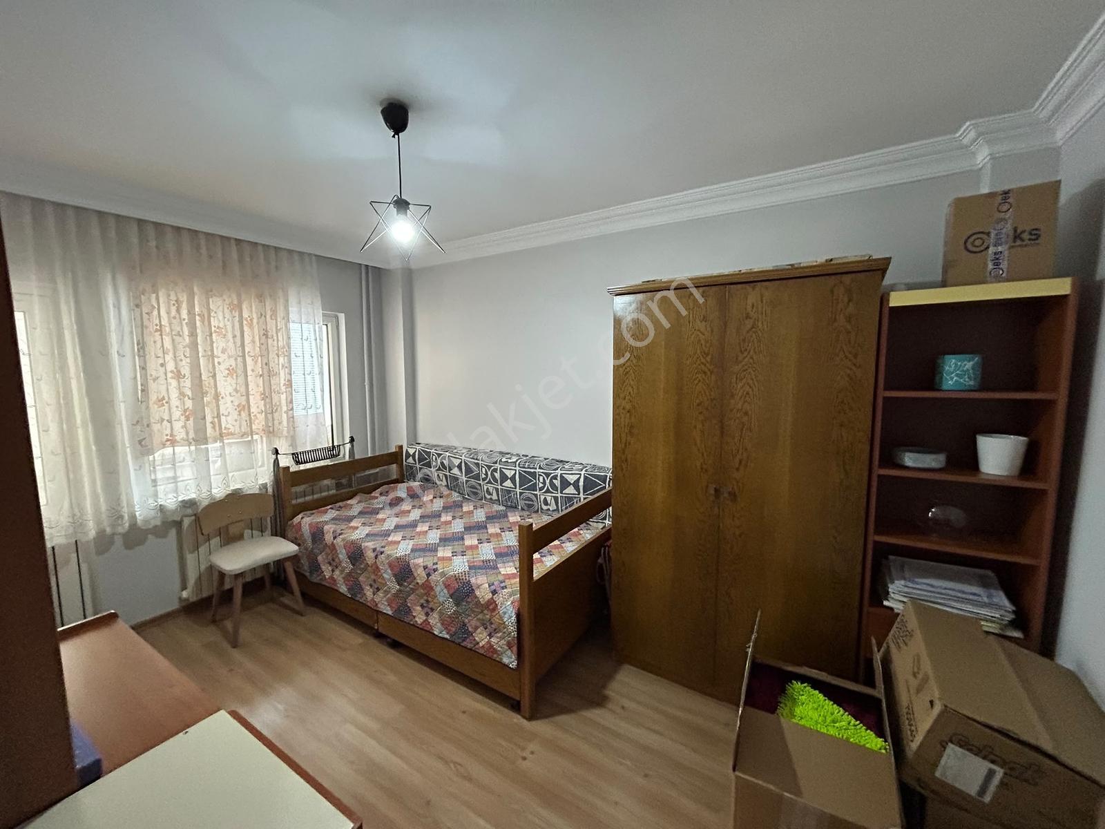 Barış Mahallesi Teksif Konak Sitesinde Arakat 2+1 Daire - Görsel 14