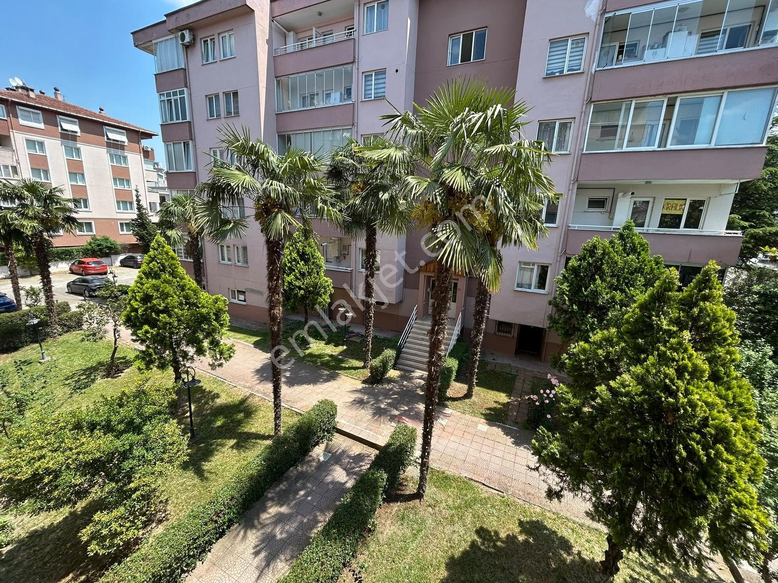 Barış Mahallesi Teksif Konak Sitesinde Arakat 2+1 Daire