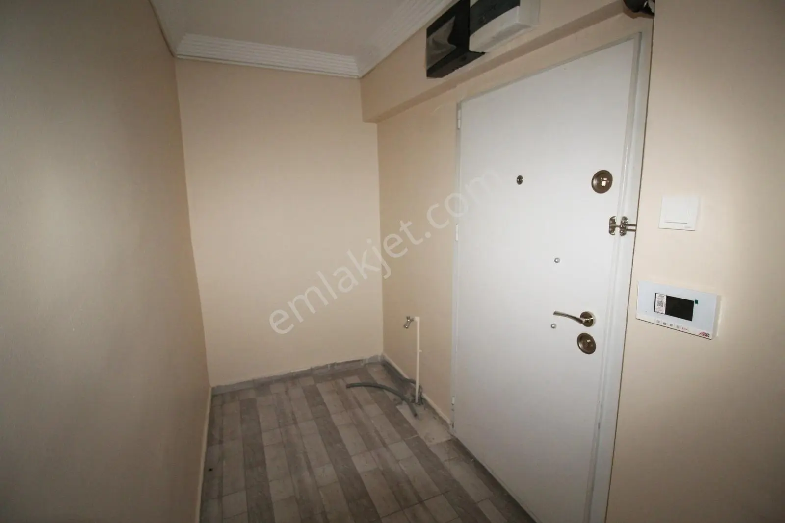 Krc'den Dereboyu Caddesine Yakın 3+1 Kiralık Daire - Görsel 17