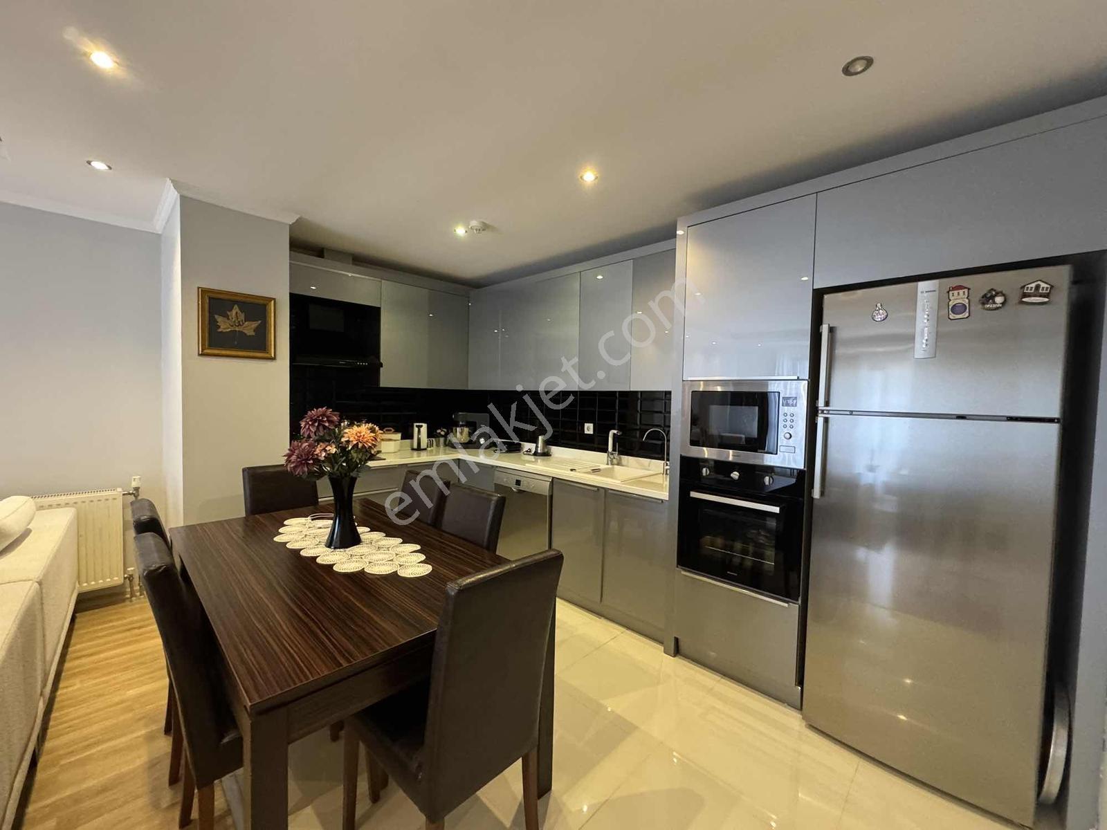Remax Mahmut Bekdemir Den Prestij Beykent Sitesi Peyzajcephe 2+1 - Görsel 5