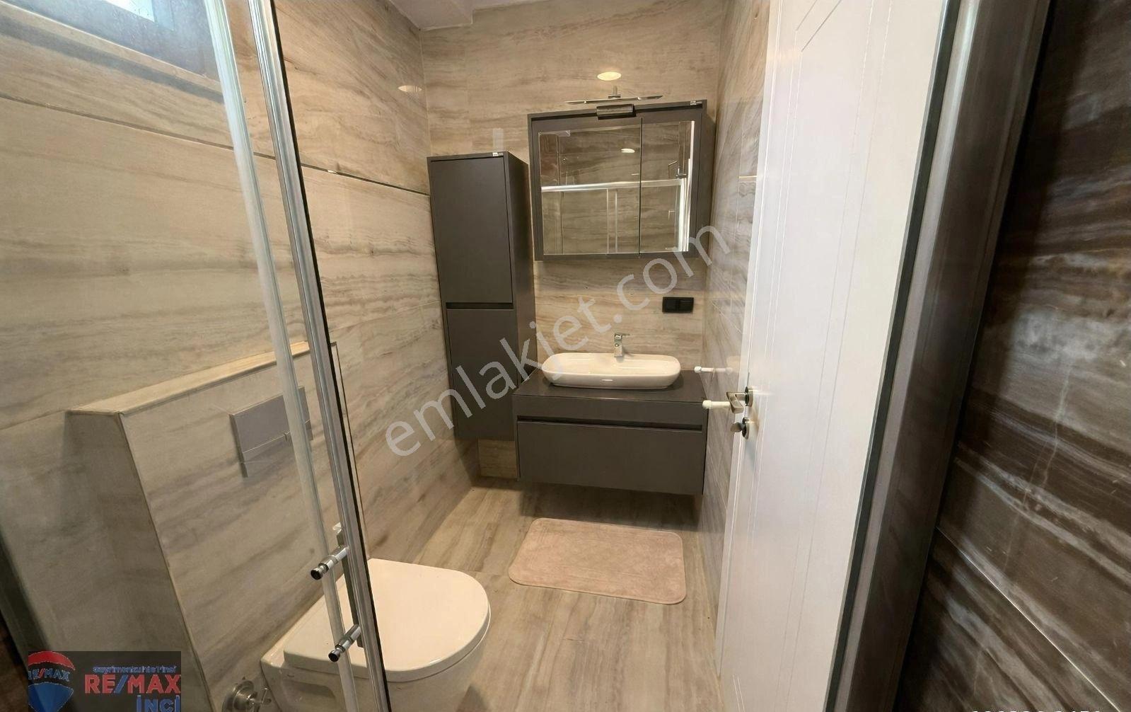 Re/max İnci'den Tahtakuşlarda Satılık Bahçeli Havuzlu Fourlex Villa - Görsel 17