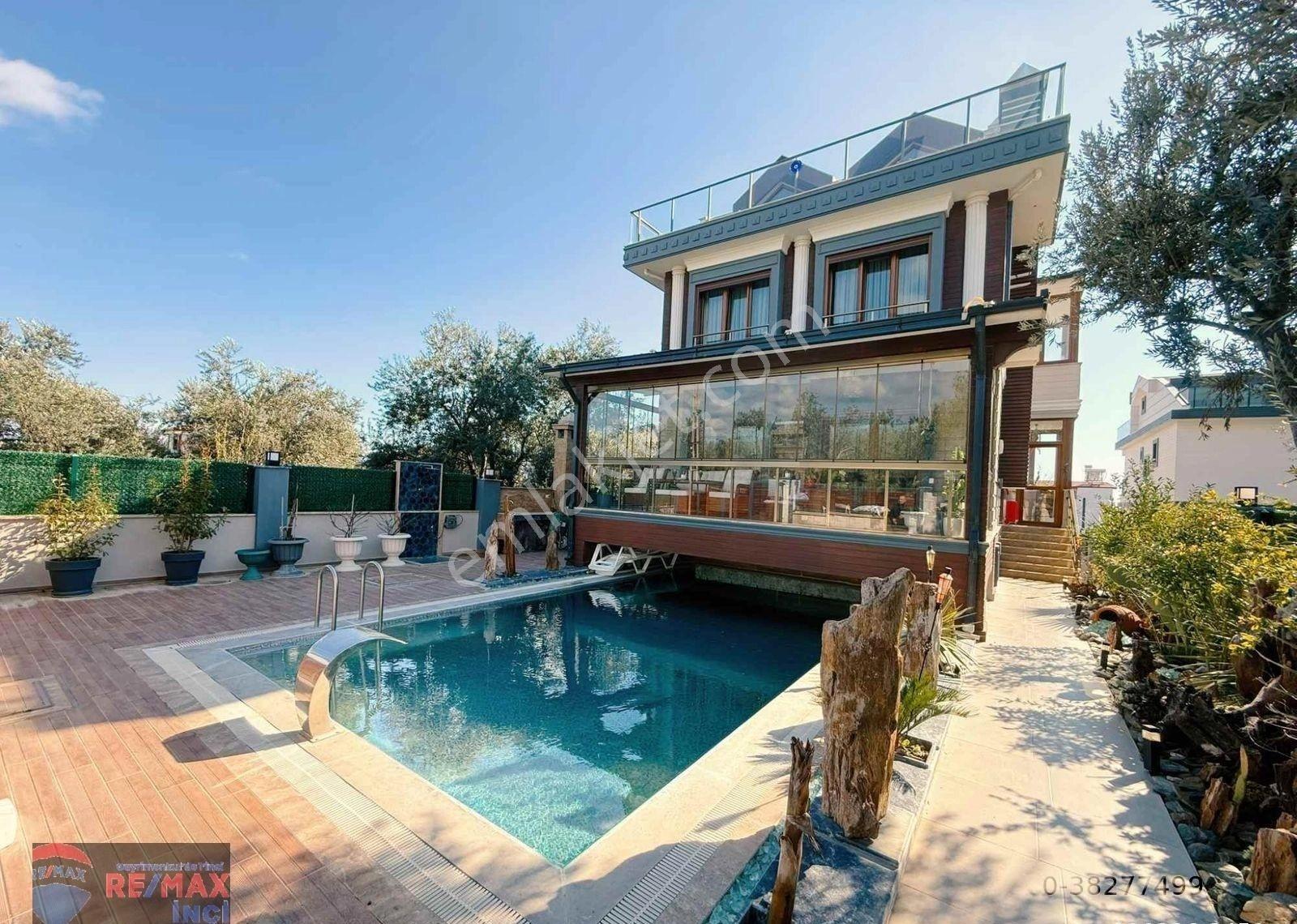 Re/max İnci'den Tahtakuşlarda Satılık Bahçeli Havuzlu Fourlex Villa - Görsel 4