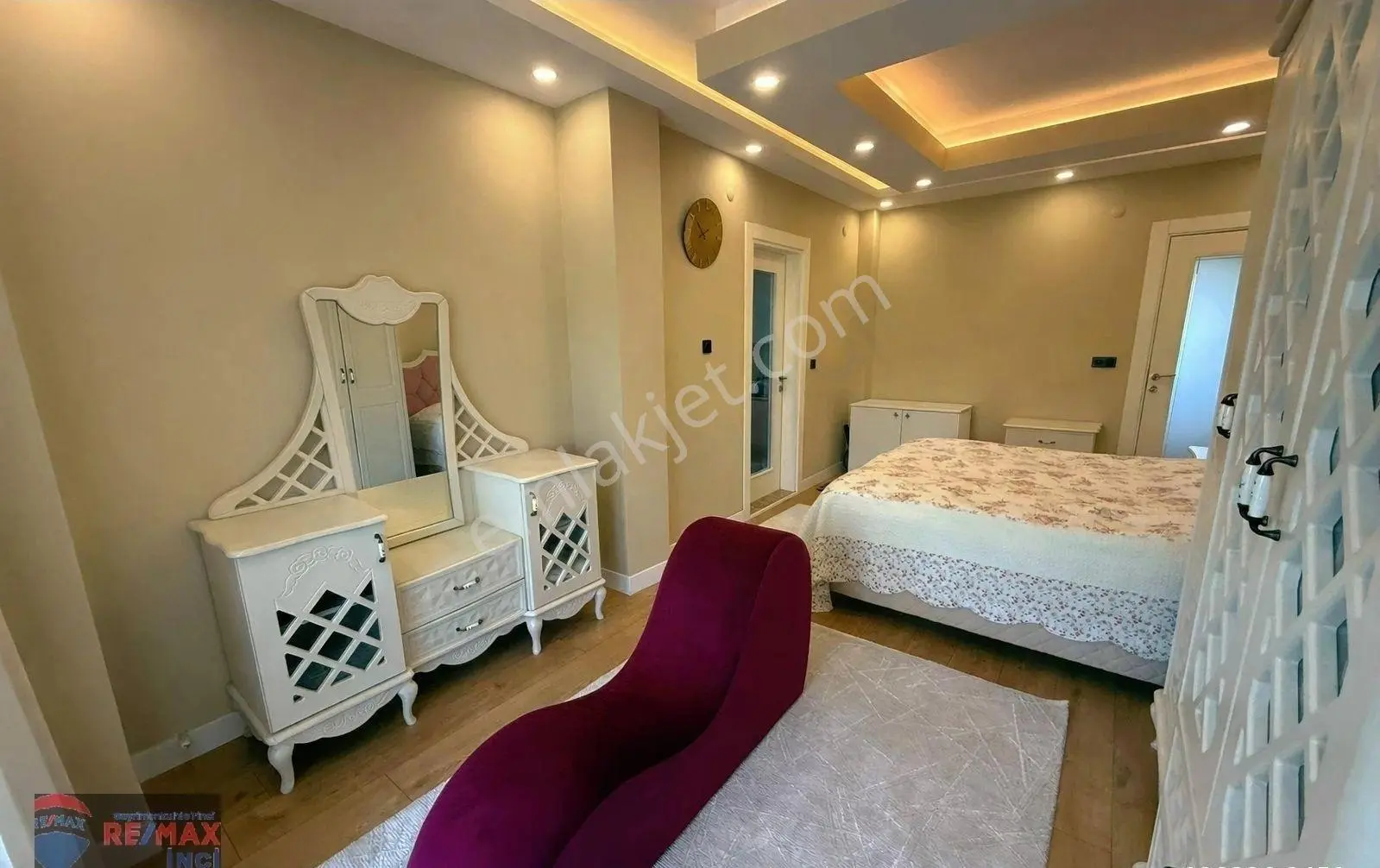 Re/max İnci'den Tahtakuşlarda Satılık Bahçeli Havuzlu Fourlex Villa - Görsel 34