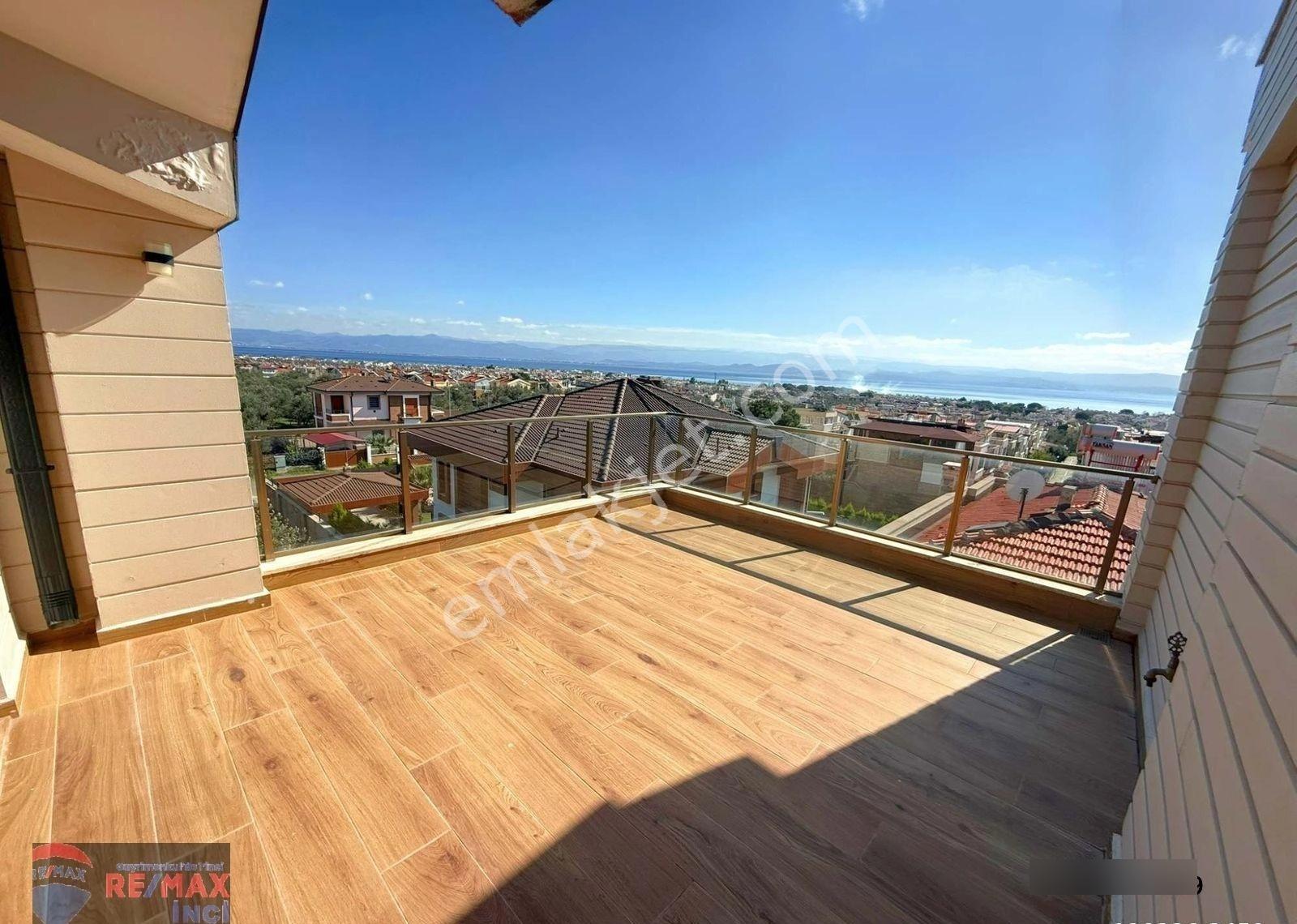 Re/max İnci'den Tahtakuşlarda Satılık Bahçeli Havuzlu Fourlex Villa - Görsel 7