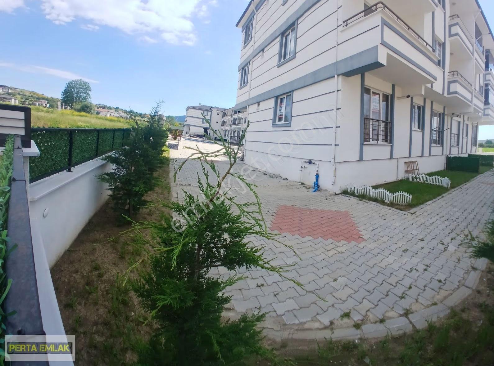 Eşyalı Site İçerisinde Havuzlu Ferah Harika Bir Ev - Görsel 7