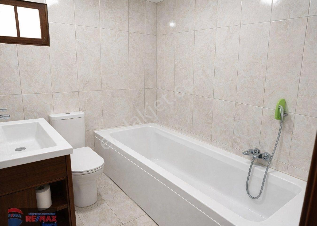 Re/max İnci'den Marmara Adası Çınarlı Mah. Satılık Müstakil Ev Ve Bahçesi - Görsel 7