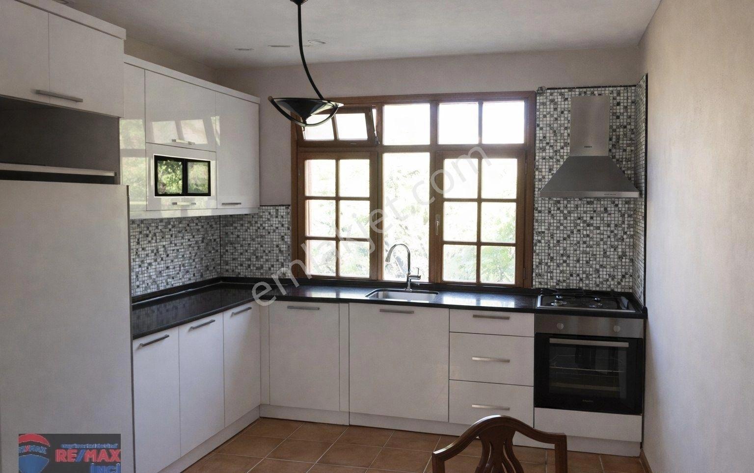 Re/max İnci'den Marmara Adası Çınarlı Mah. Satılık Müstakil Ev Ve Bahçesi - Görsel 9