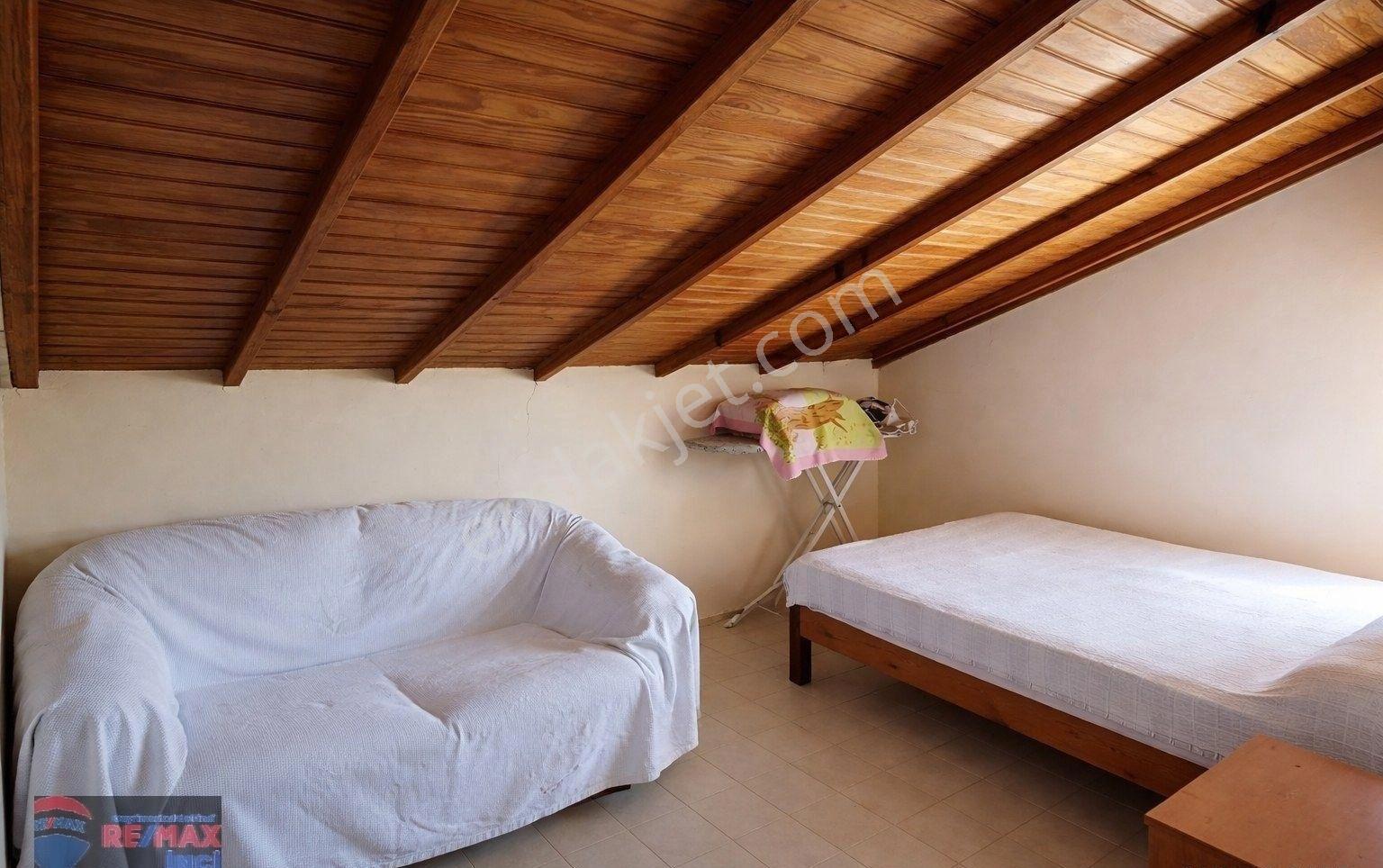 Re/max İnci'den Marmara Adası Çınarlı Mah. Satılık Müstakil Ev Ve Bahçesi - Görsel 23