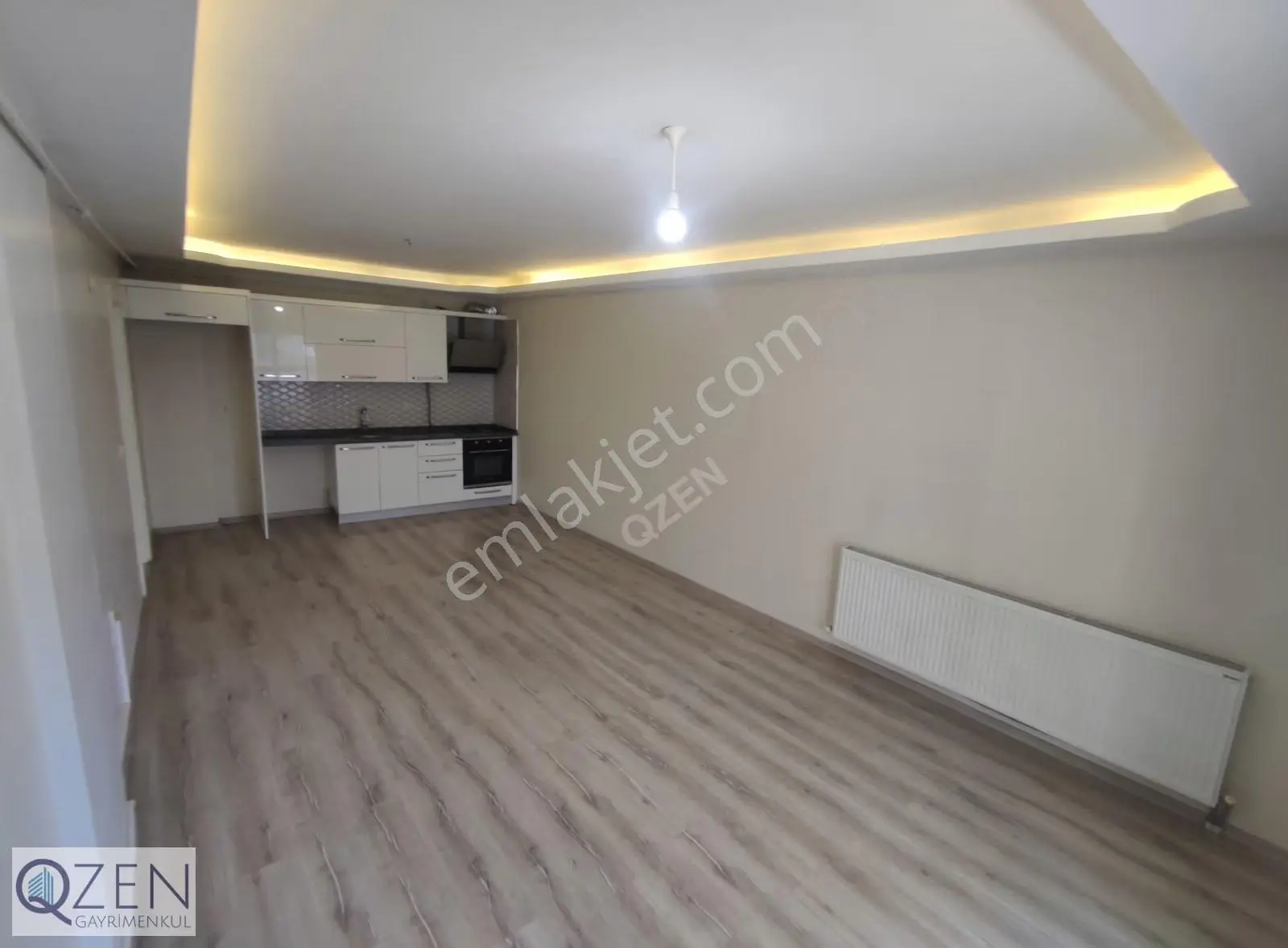 Q'zen Den Merkezi Konumda Geniş 100 M2 2+1