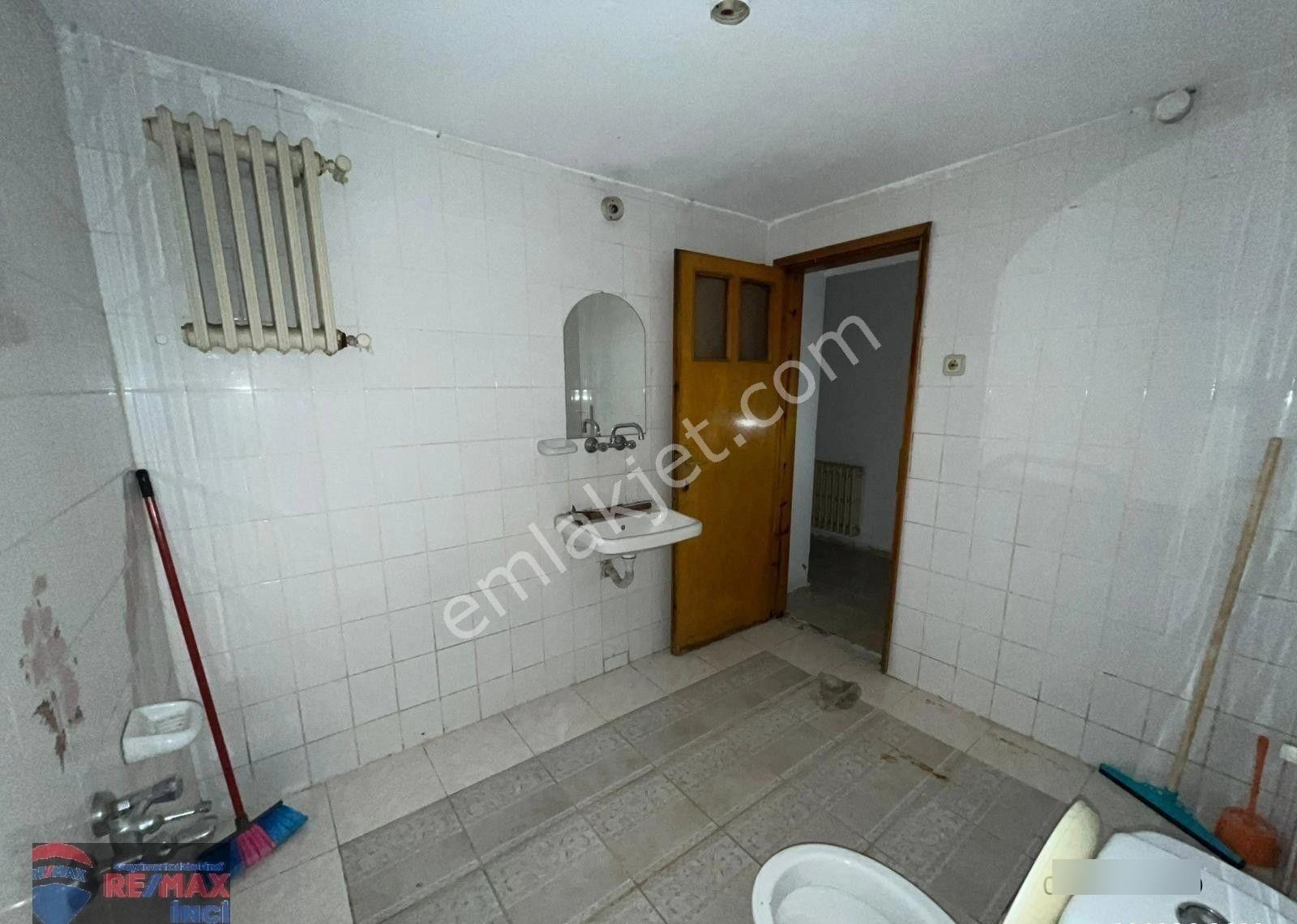 Re/max İnci'den Atatürk Mah. 2+1 Satılık Daire - Görsel 6