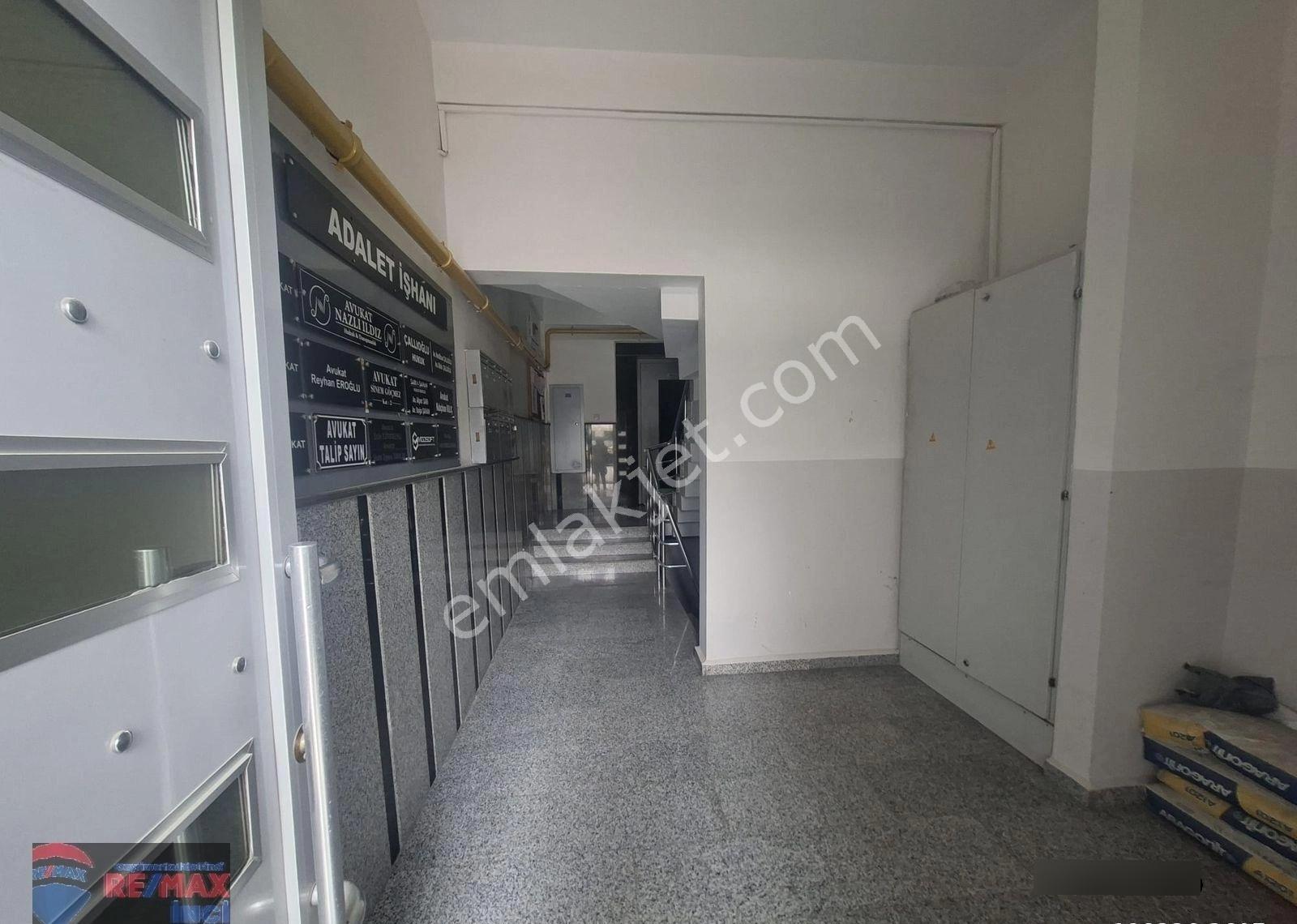 Re/max İnci'den Plevne Mh. Adelet İşhanı Kiralık Ofis&büro - Görsel 20