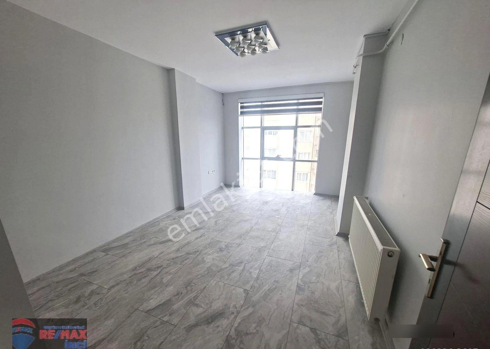 Re/max İnci'den Plevne Mh. Adelet İşhanı Kiralık Ofis&büro - Görsel 35