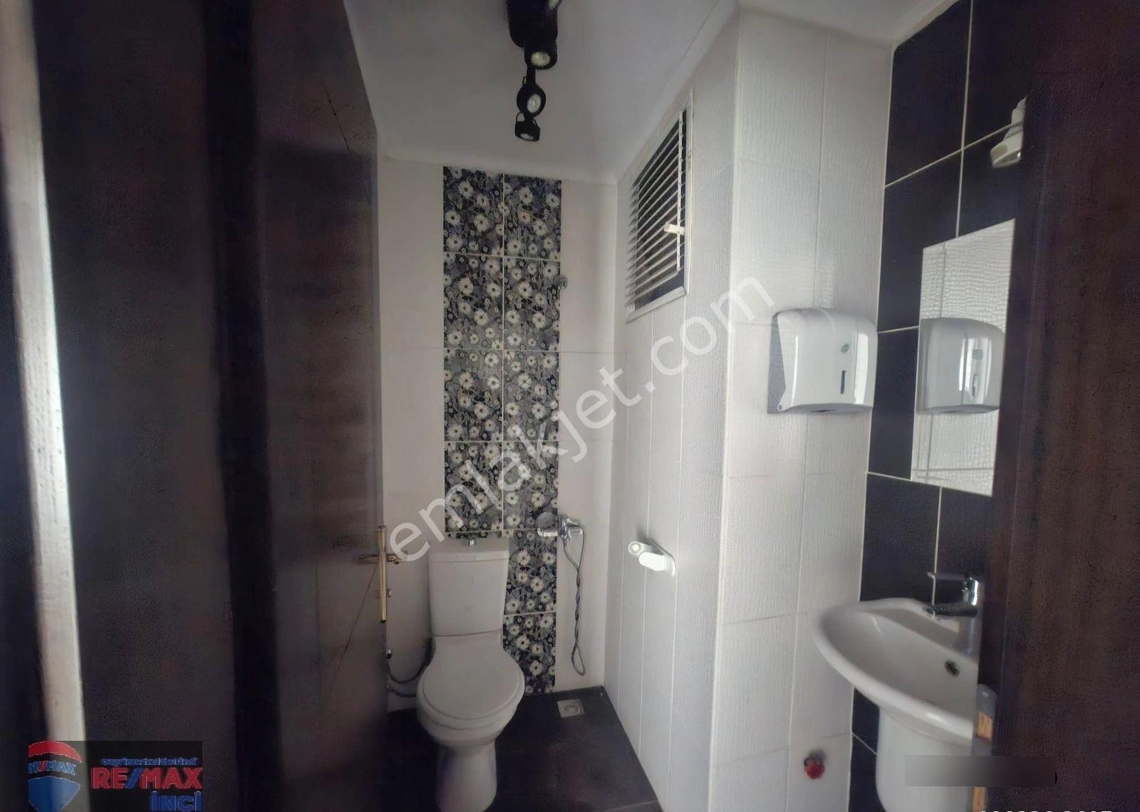 Re/max İnci'den Plevne Mh. Adelet İşhanı Kiralık Ofis&büro - Görsel 26