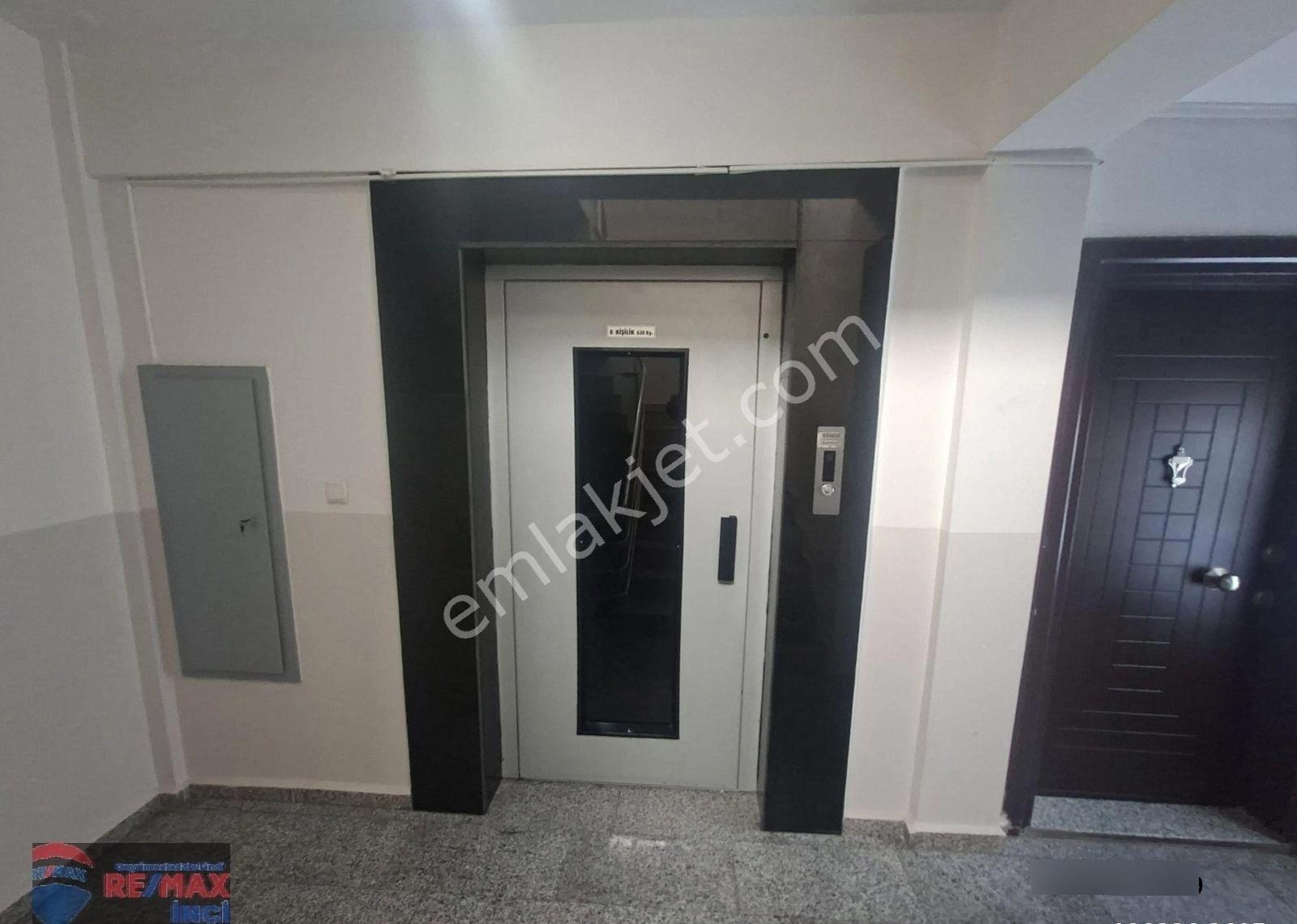 Re/max İnci'den Plevne Mh. Adelet İşhanı Kiralık Ofis&büro - Görsel 27