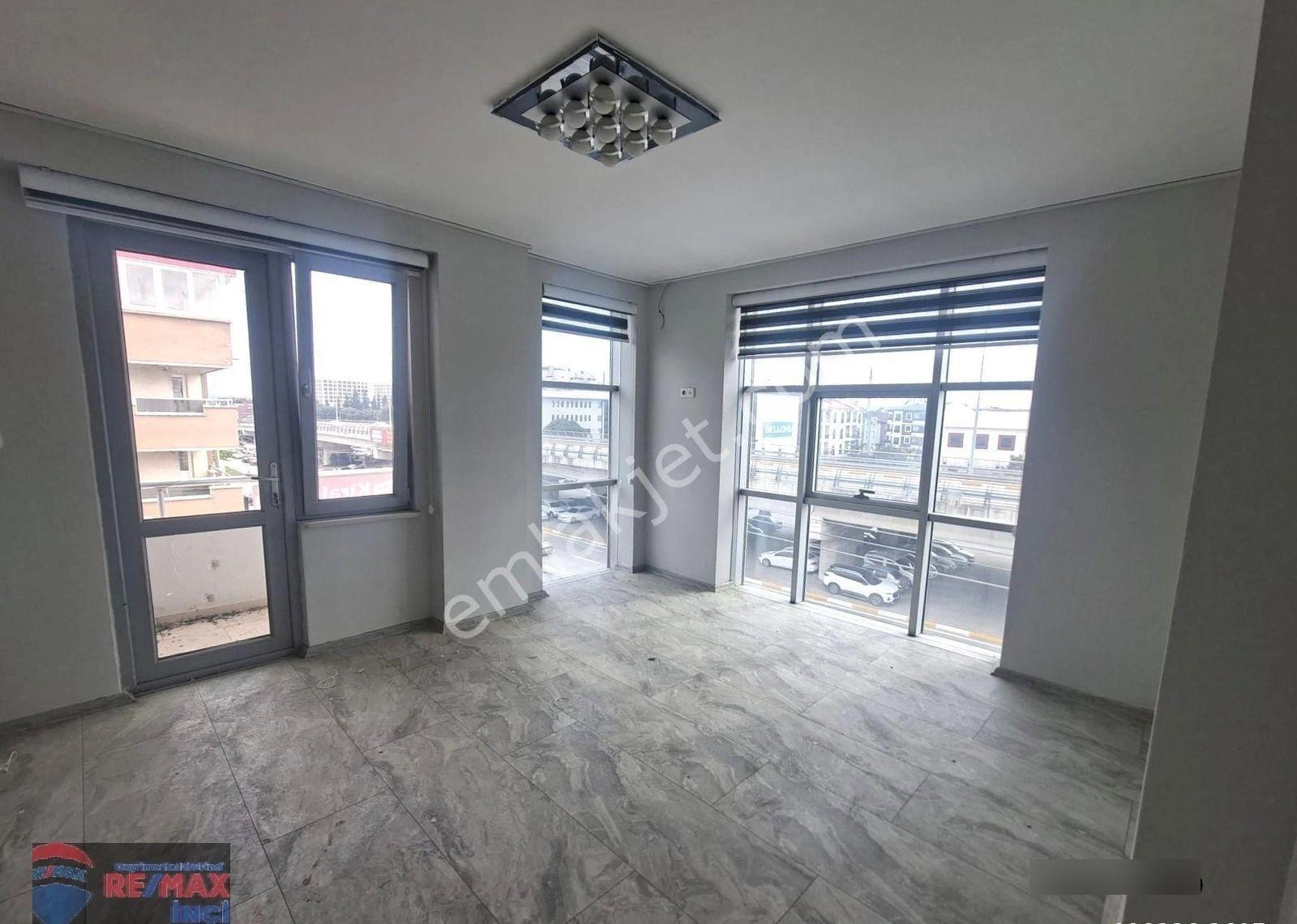 Re/max İnci'den Plevne Mh. Adelet İşhanı Kiralık Ofis&büro - Görsel 8