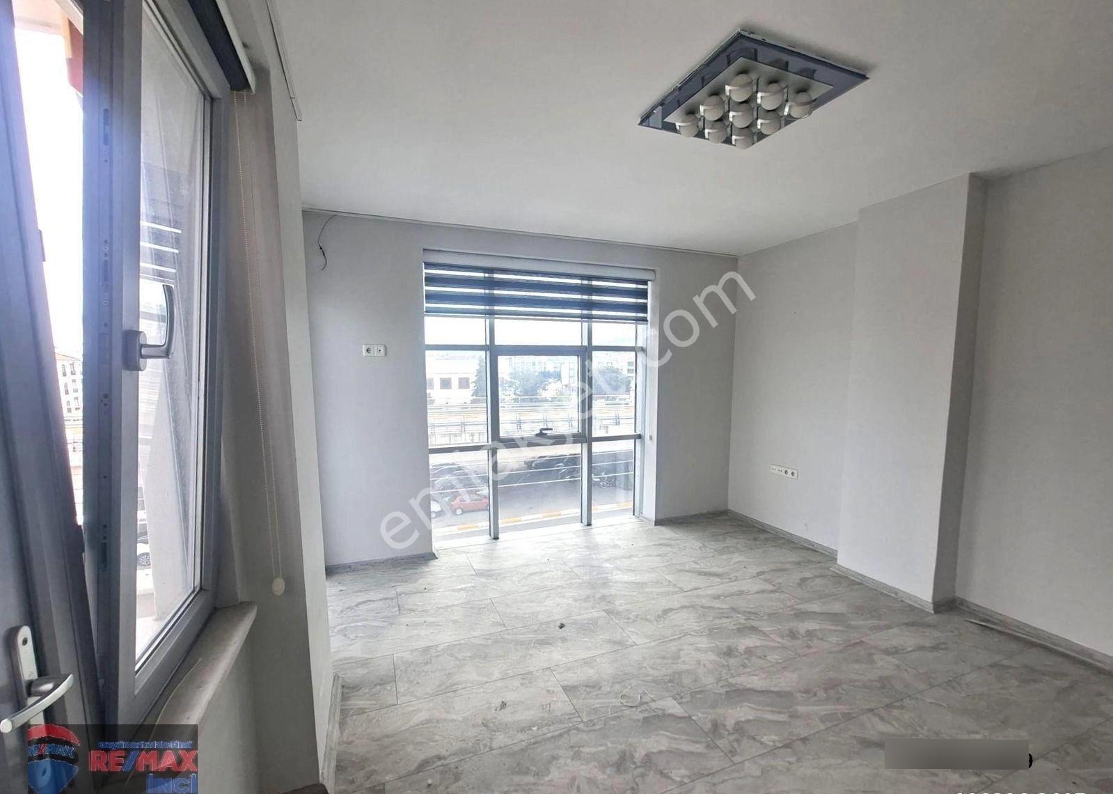 Re/max İnci'den Plevne Mh. Adelet İşhanı Kiralık Ofis&büro - Görsel 15
