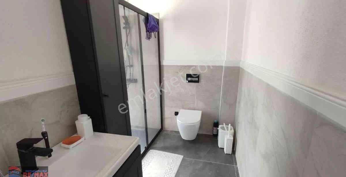 Re/max İnci'den Babakale'de Havuzlu Tripleks Eşyalı Satılık Villa - Görsel 28