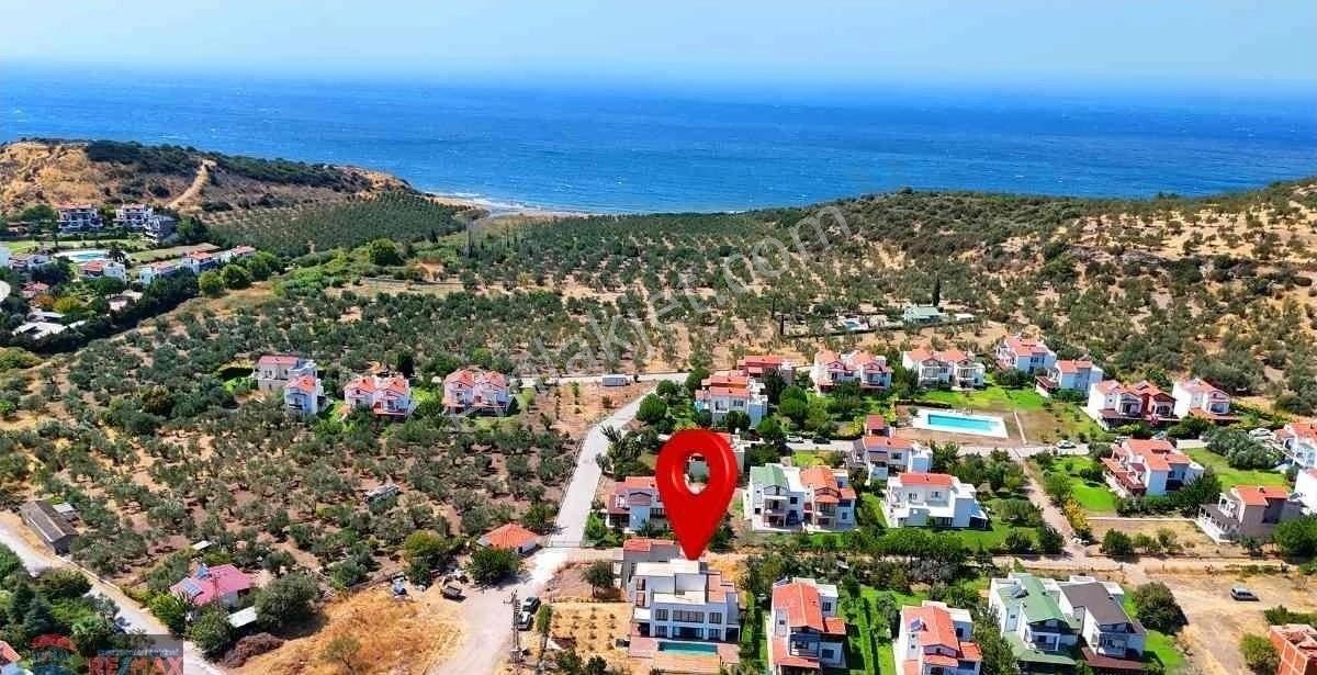 Re/max İnci'den Babakale'de Havuzlu Tripleks Eşyalı Satılık Villa - Görsel 37