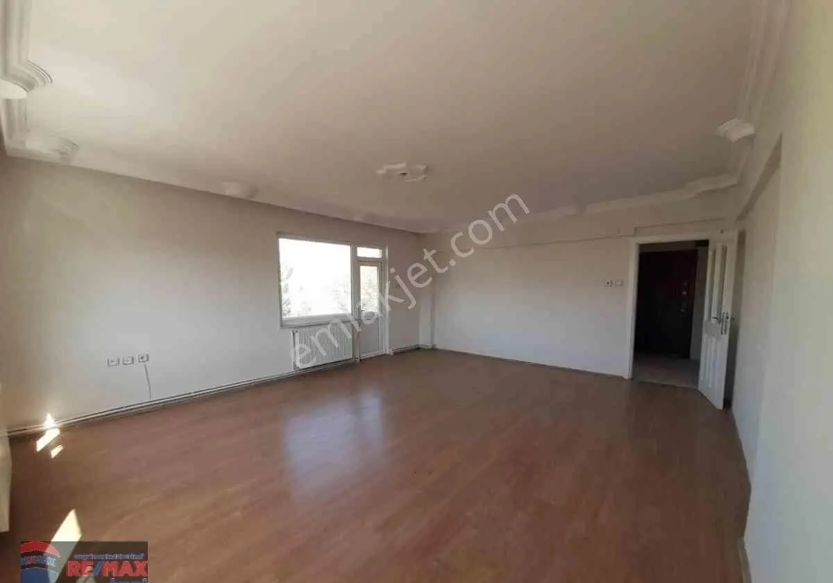 Re/max İnci'den Toygar Mah. Şehir Manzaralı 3+1 Kiralık Daire - Görsel 2