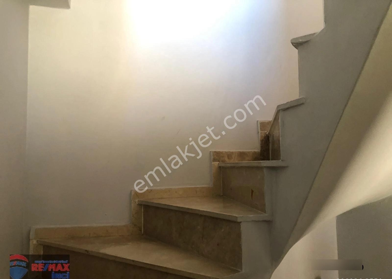 Re/max İnci'den Bigadiç Kordon Boyunda Satılık Çatı Dubleks - Görsel 18