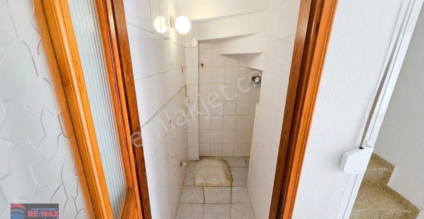 Re/max İnci'den Edremit Güre'de Satılık Bahçeli Villa - Görsel 10