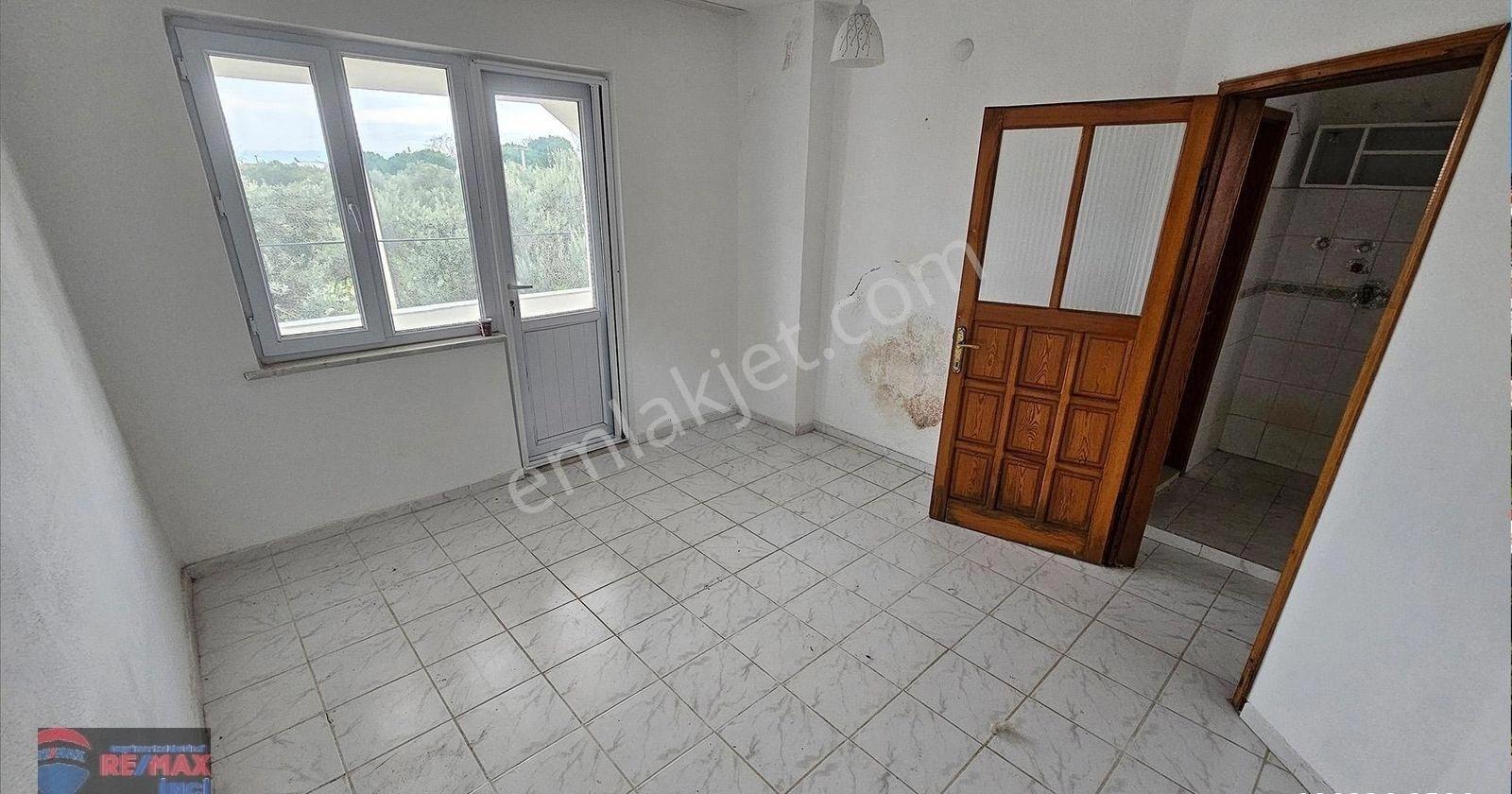 Re/max İnci'den Edremit Güre'de Satılık Bahçeli Villa - Görsel 21