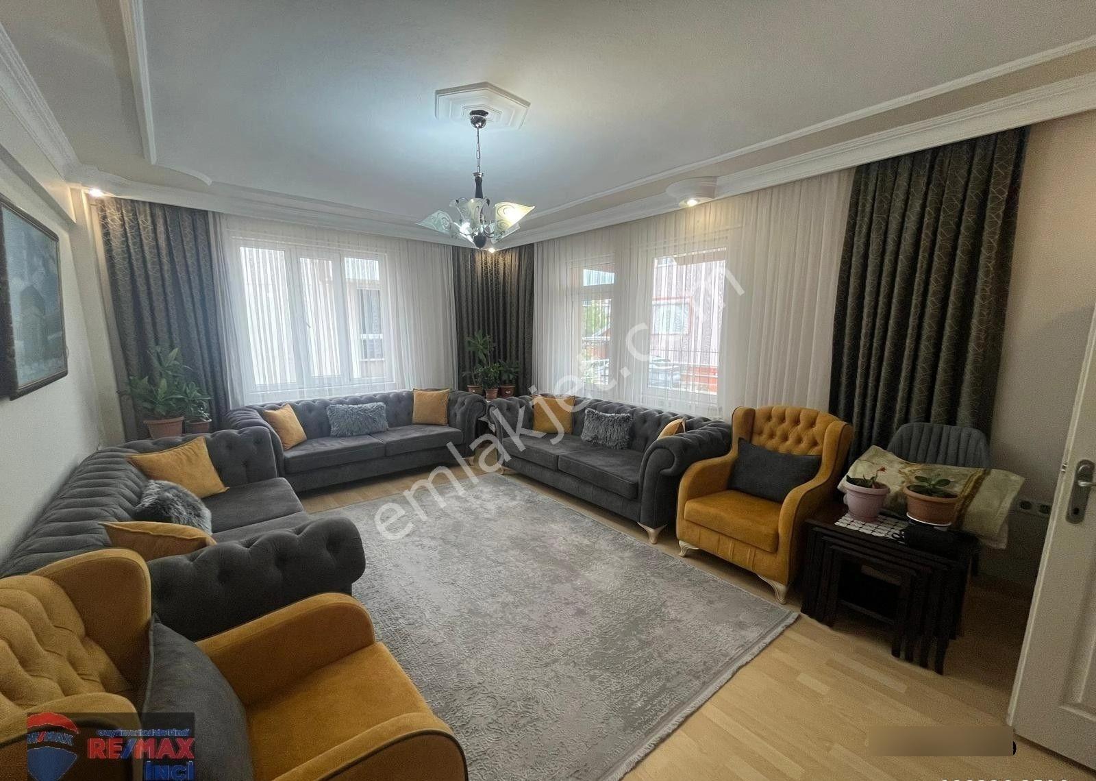 Re/max İnci'den Plevne Mah. Satılık Tripleks Bahçeli Villa - Görsel 5