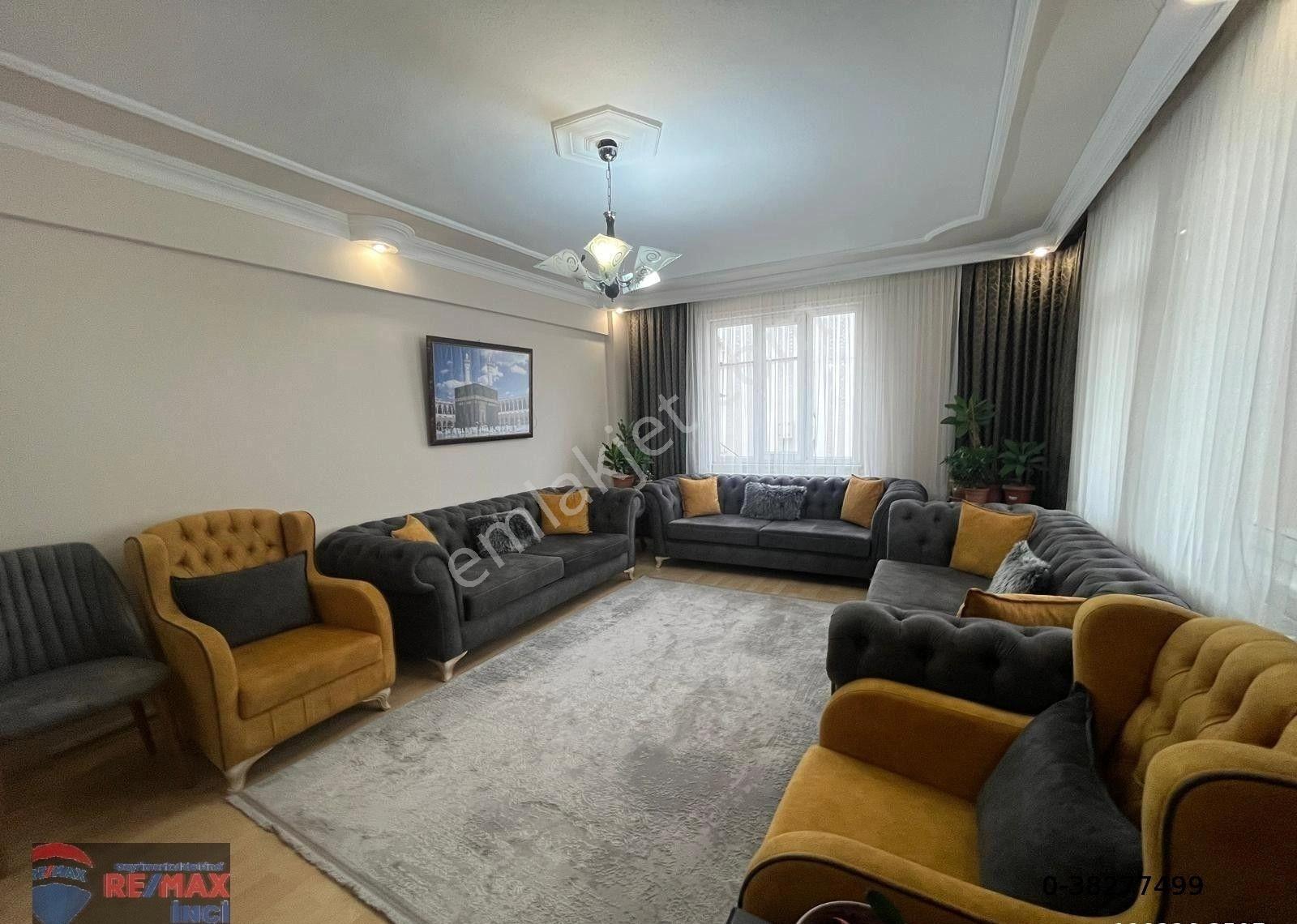 Re/max İnci'den Plevne Mah. Kiralık Tripleks Bahçeli Villa - Görsel 34